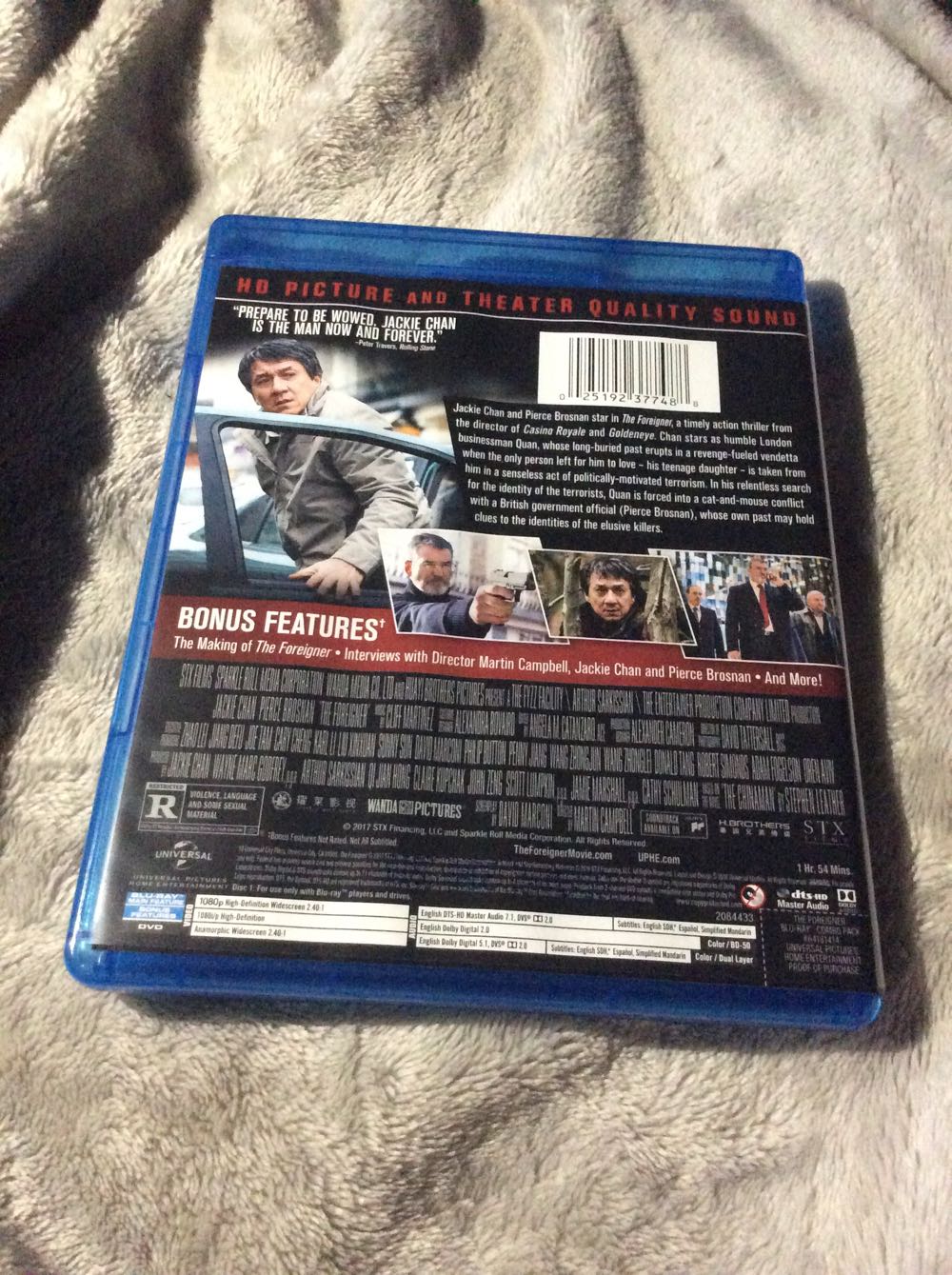 The Foreigner  action figure collectible [Barcode 025192377488] - Main Image 2