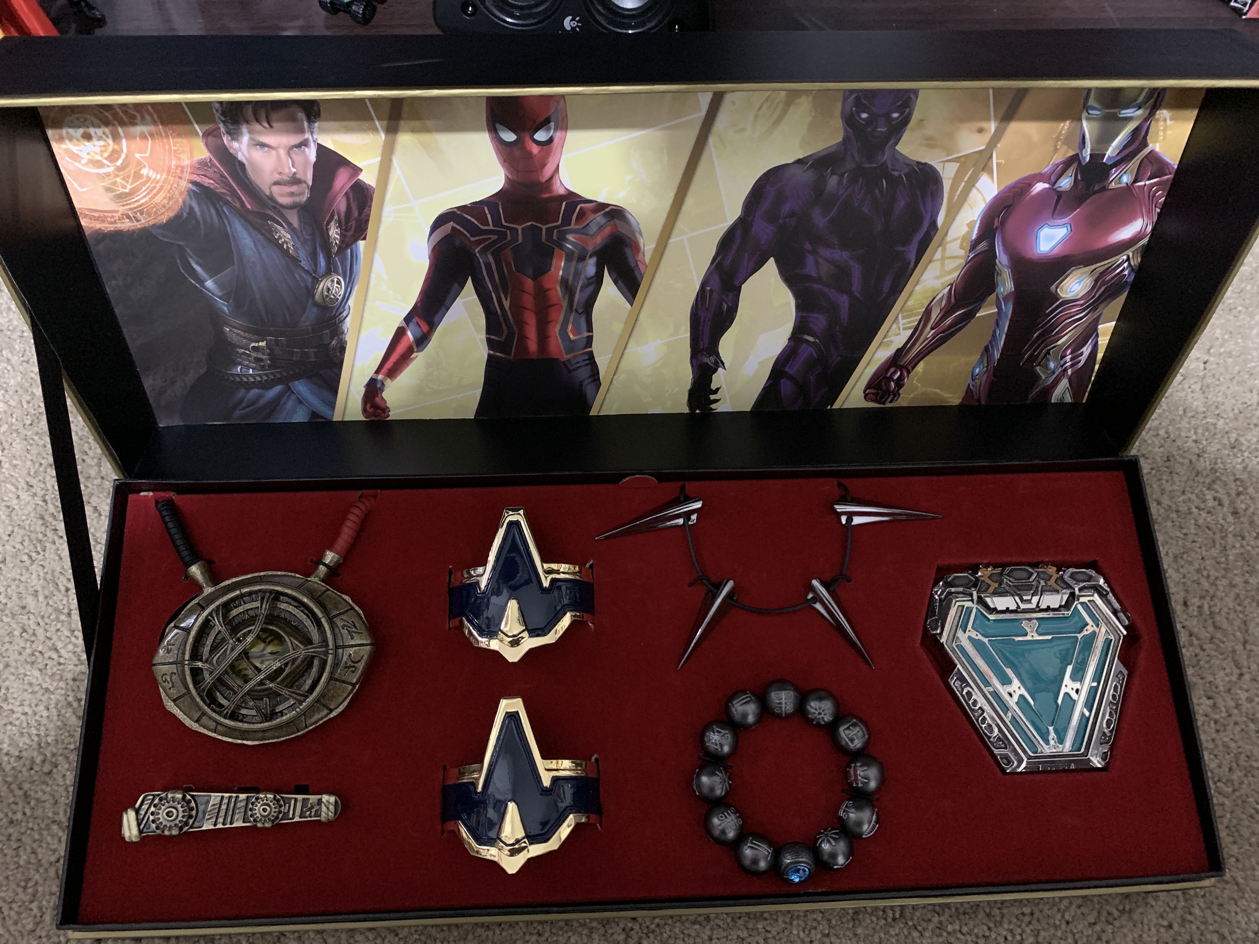 Marvel Studios The First Ten Years - Marvel Studios (Marvel Legends) action figure collectible [Barcode 811411035532] - Main Image 3