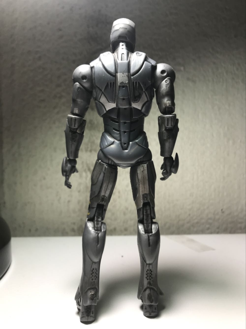 Iron Man Mark II - Hasbro (Avengers) action figure collectible - Main Image 3