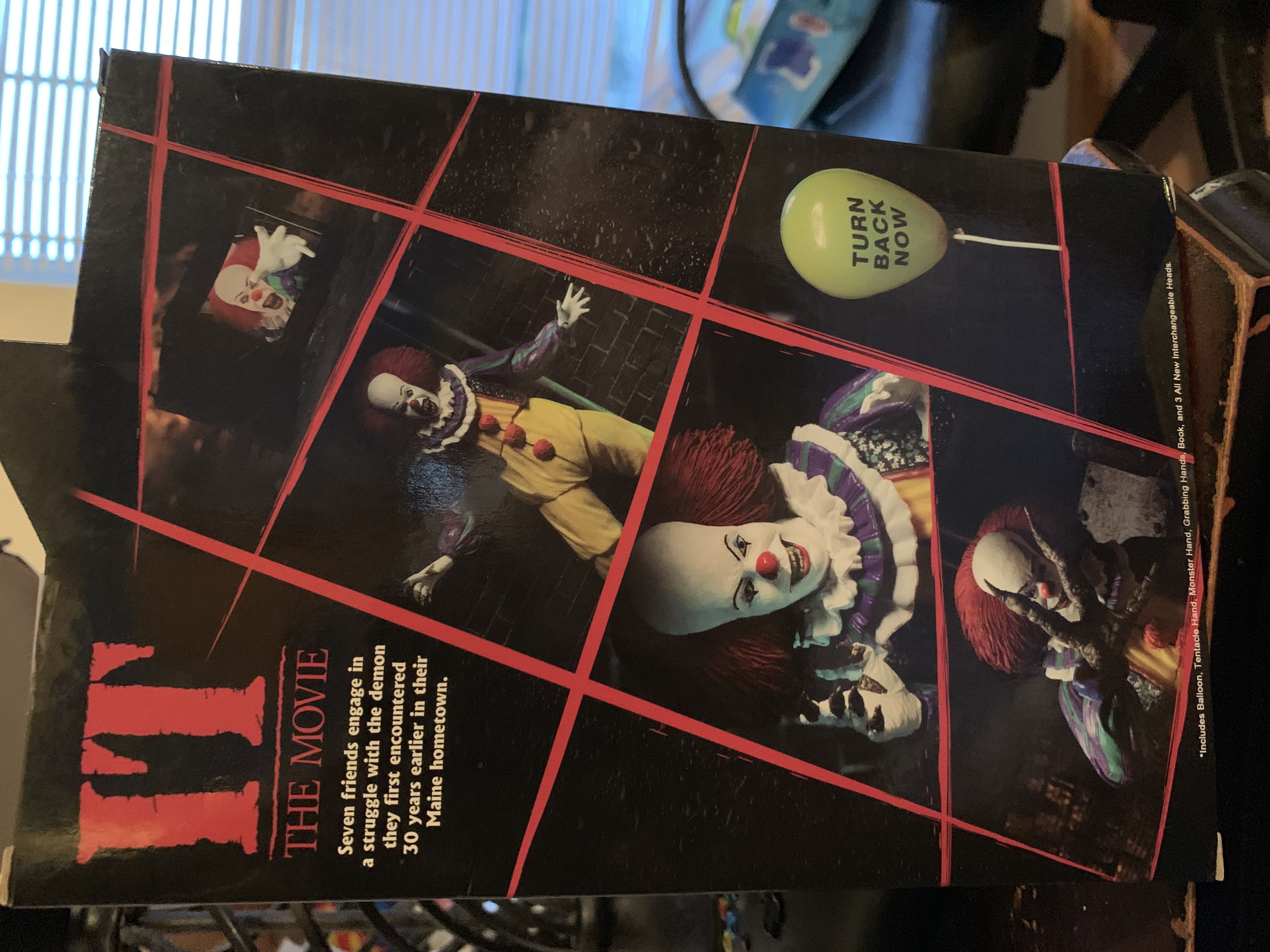 Pennywise (1990) V2 - Neca/Reel Toys (Horror) action figure collectible - Main Image 2