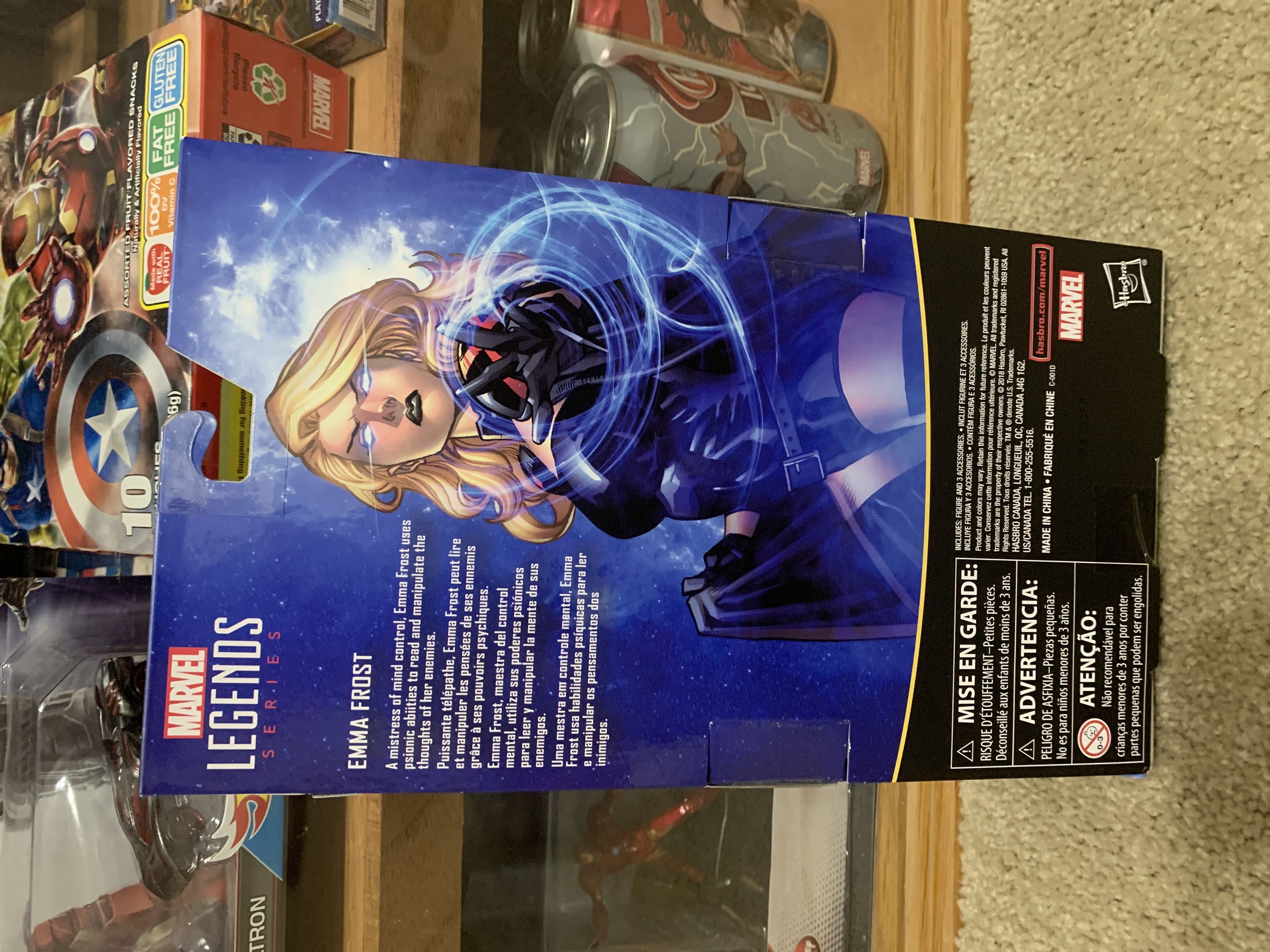 Emma Frost - Hasbro (Marvel Legends Walgreens Exclusive) action figure collectible [Barcode 630509818853] - Main Image 2