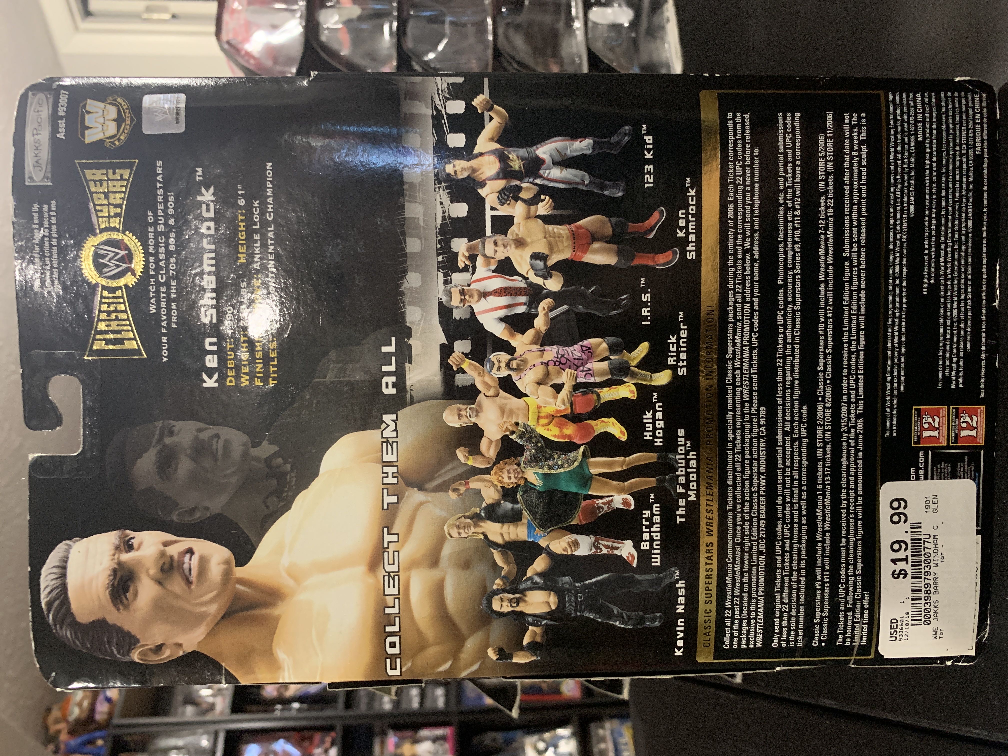 WWE Classic Ken Shamrock - JAKKS Pacific, Inc. (WWE Classic Superstars) action figure collectible [Barcode 039897930077] - Main Image 2