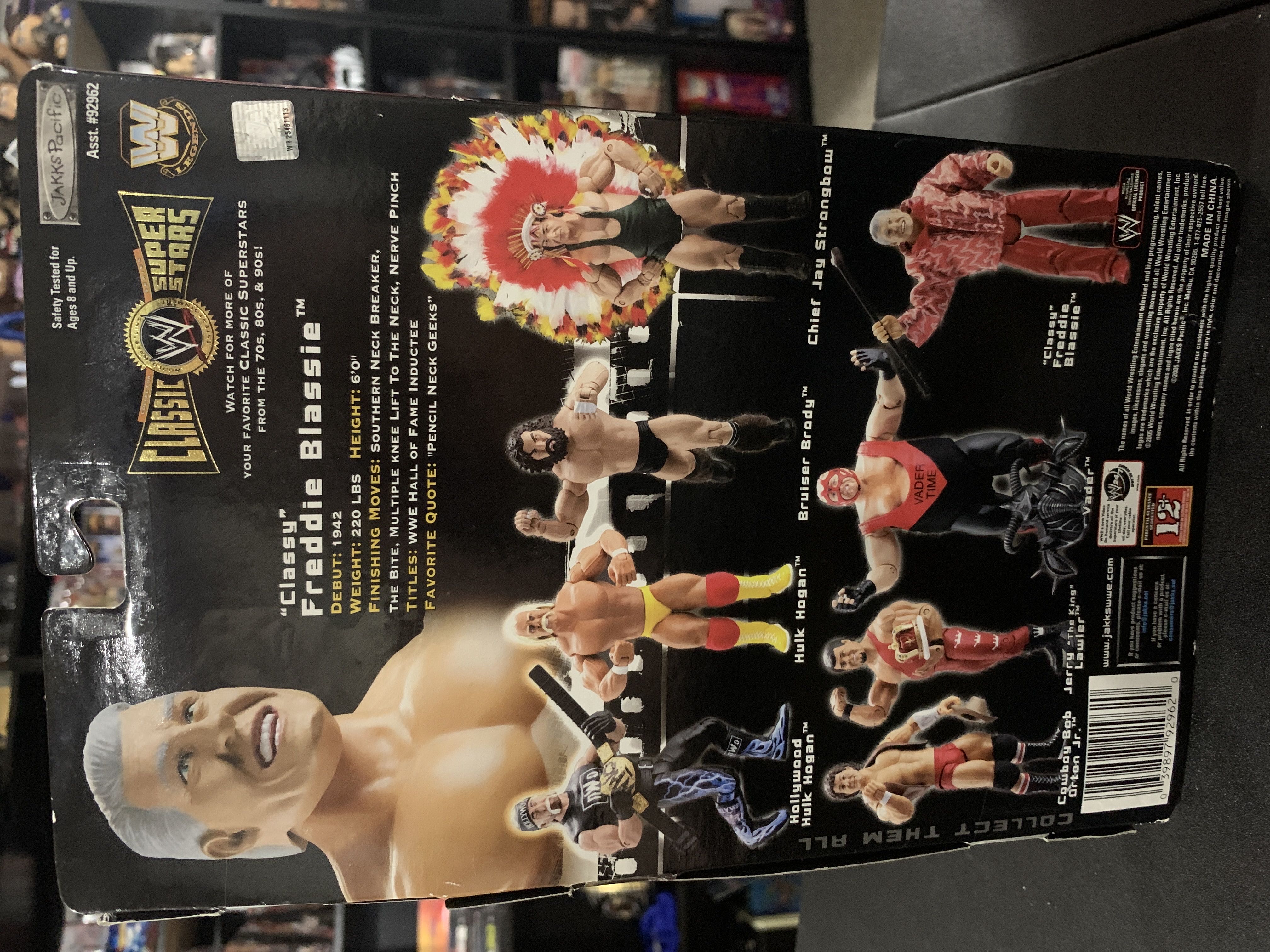 Freddie Blassie - JAKKS Pacific, Inc. (WWE Classic Superstars) action figure collectible [Barcode 039897929620] - Main Image 2