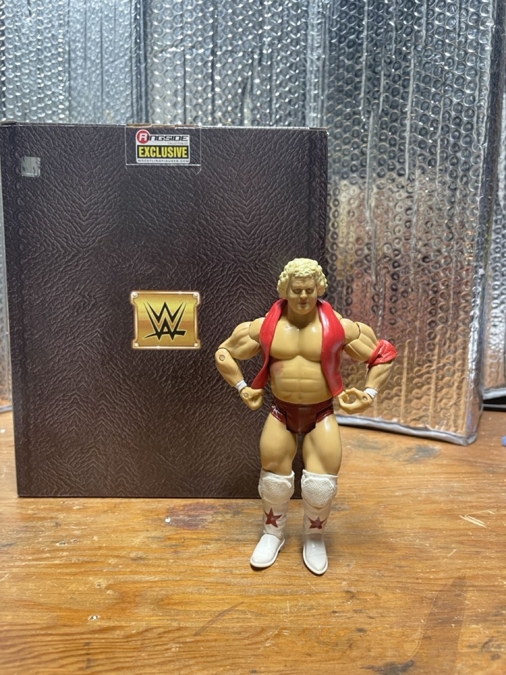 Dusty Rhodes Loose Figure - JAKKS Pacific, Inc. (WWE Classic Superstars) action figure collectible [Barcode 039897930152] - Main Image 3