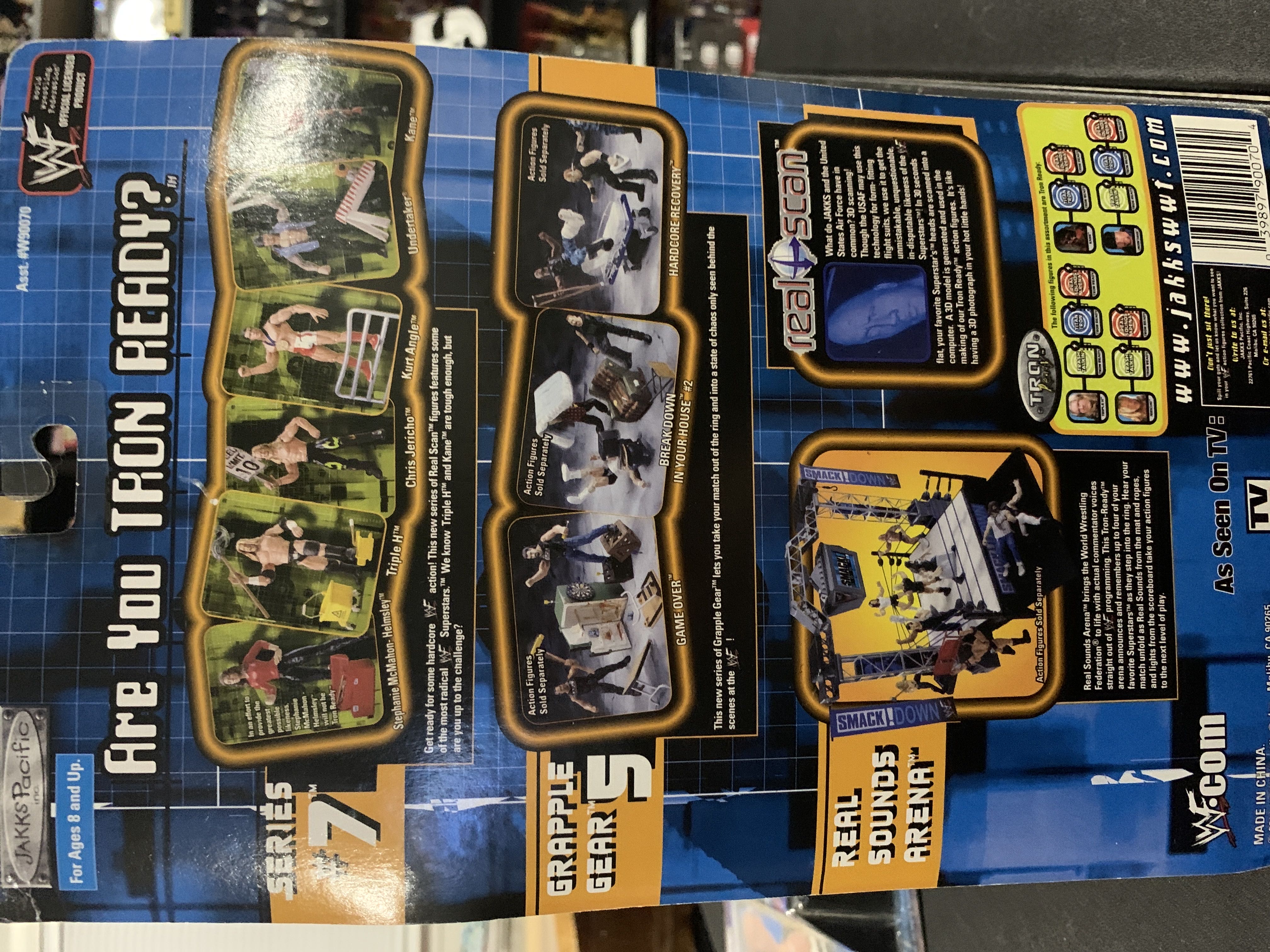 Kane - JAKKS Pacific, Inc. (Smack Down) action figure collectible [Barcode 039897900704] - Main Image 2