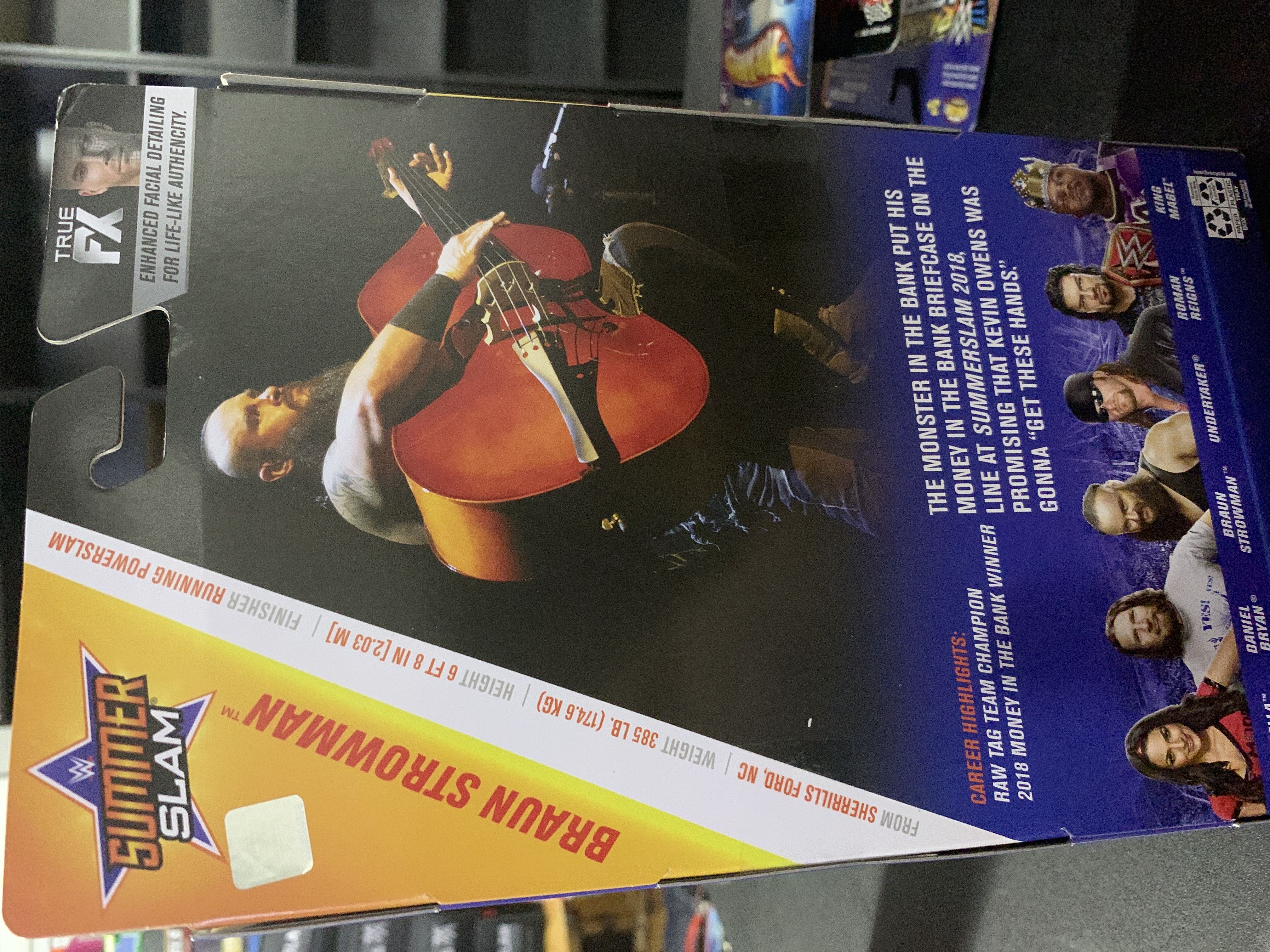 Braun Strowman - Mattel (Elite Collection) action figure collectible [Barcode 887961730197] - Main Image 2