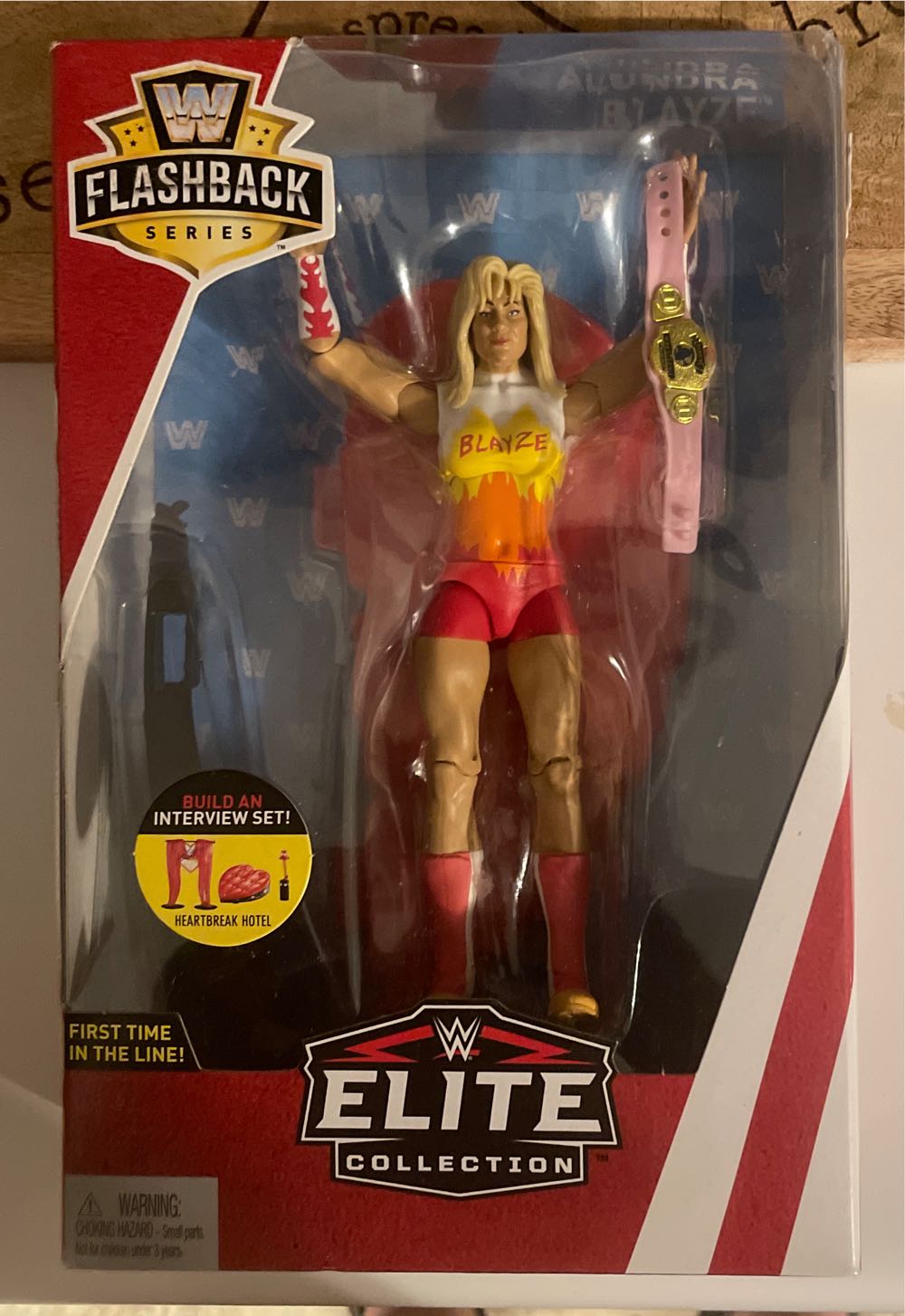 Alundra Blayze - Mattel (WWE Elite Collection Flashback Series 2) action figure collectible [Barcode 887961640816] - Main Image 3
