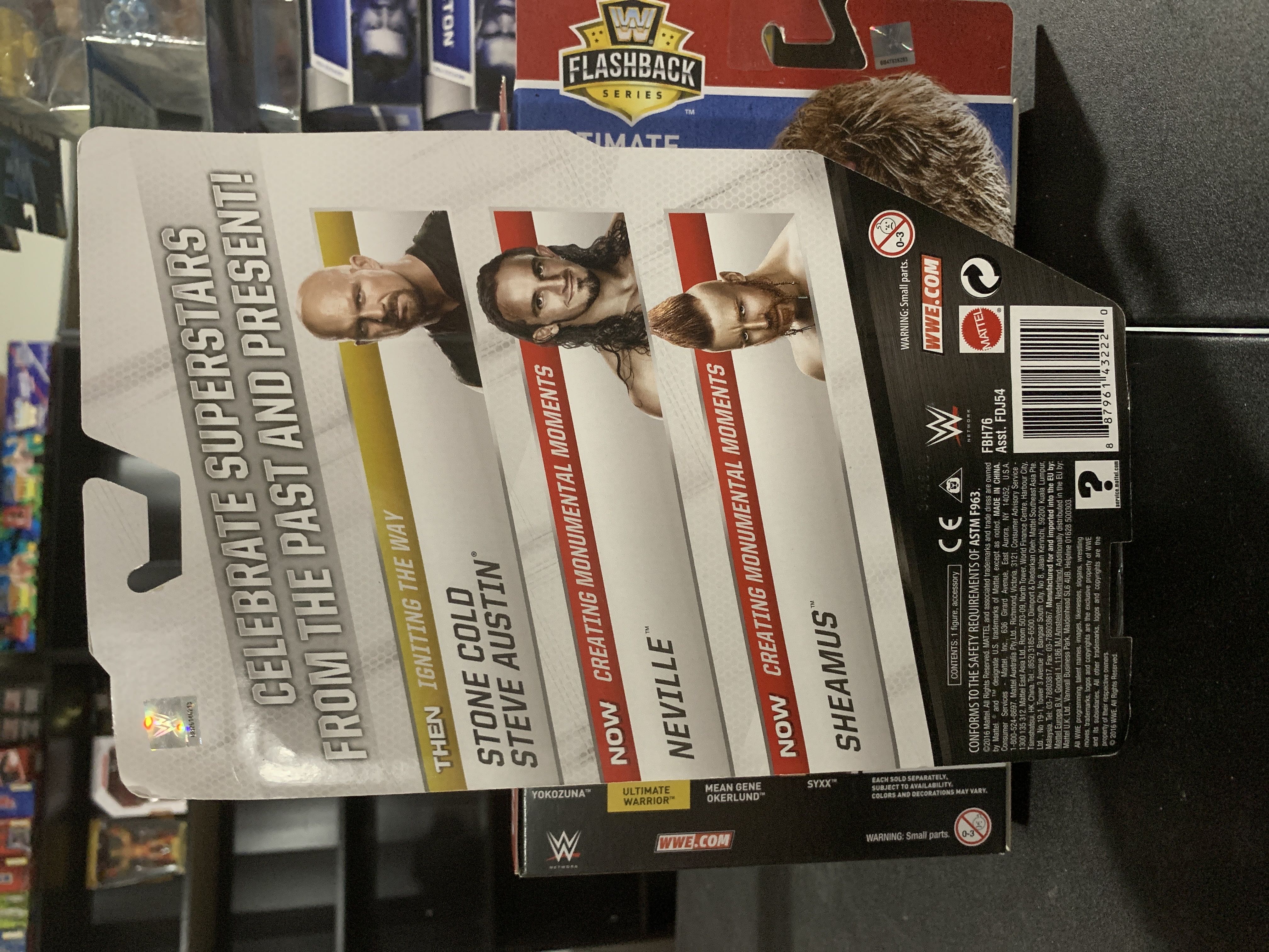 Ultimate Warrior - Mattel Wwe (WWE Basic Forever Celebrating The Legacy) action figure collectible [Barcode 887961432220] - Main Image 2