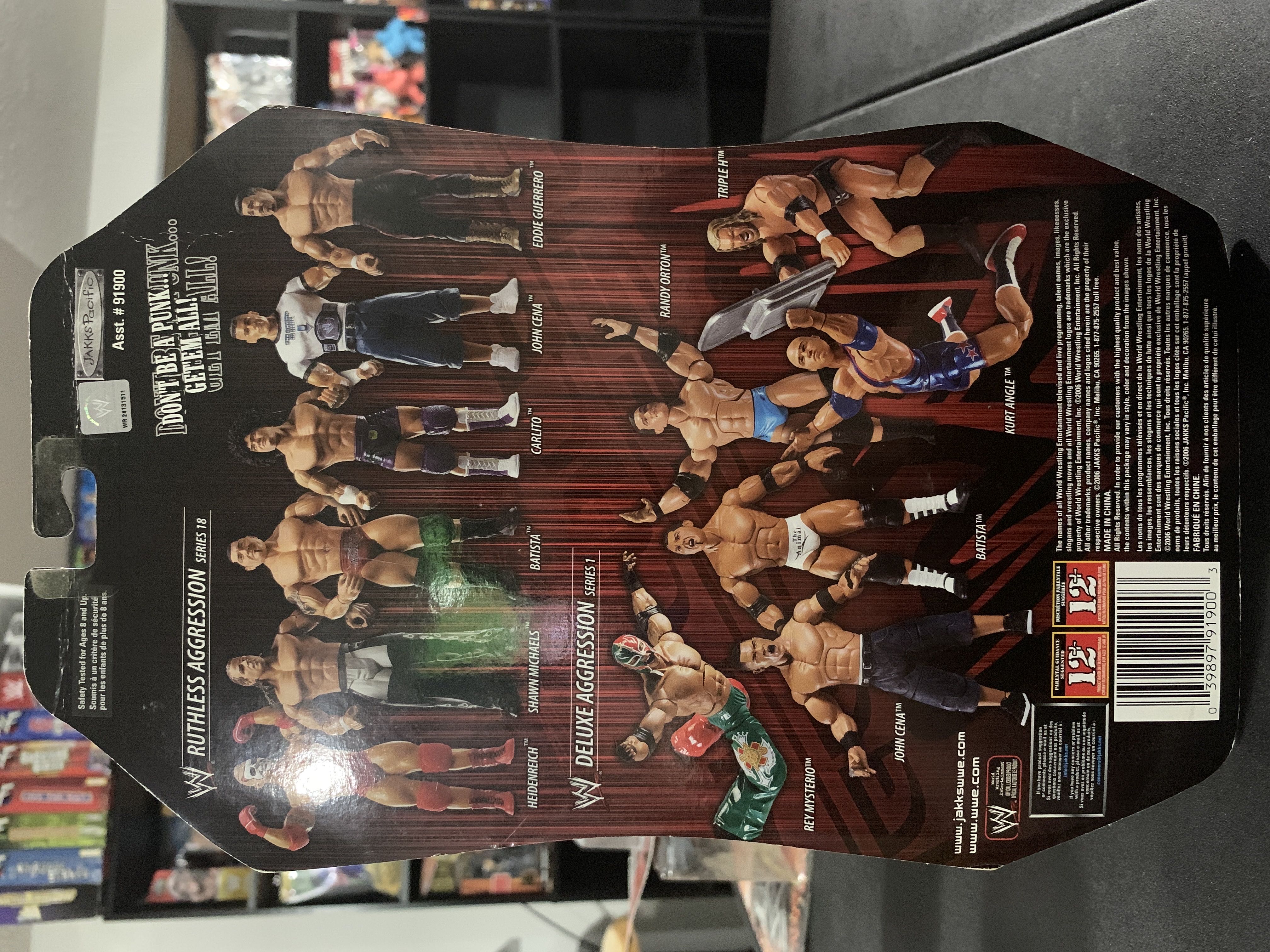 Eddie Guerrero - JAKKS Pacific, Inc. (Ruthless Aggression) action figure collectible [Barcode 039897919003] - Main Image 2