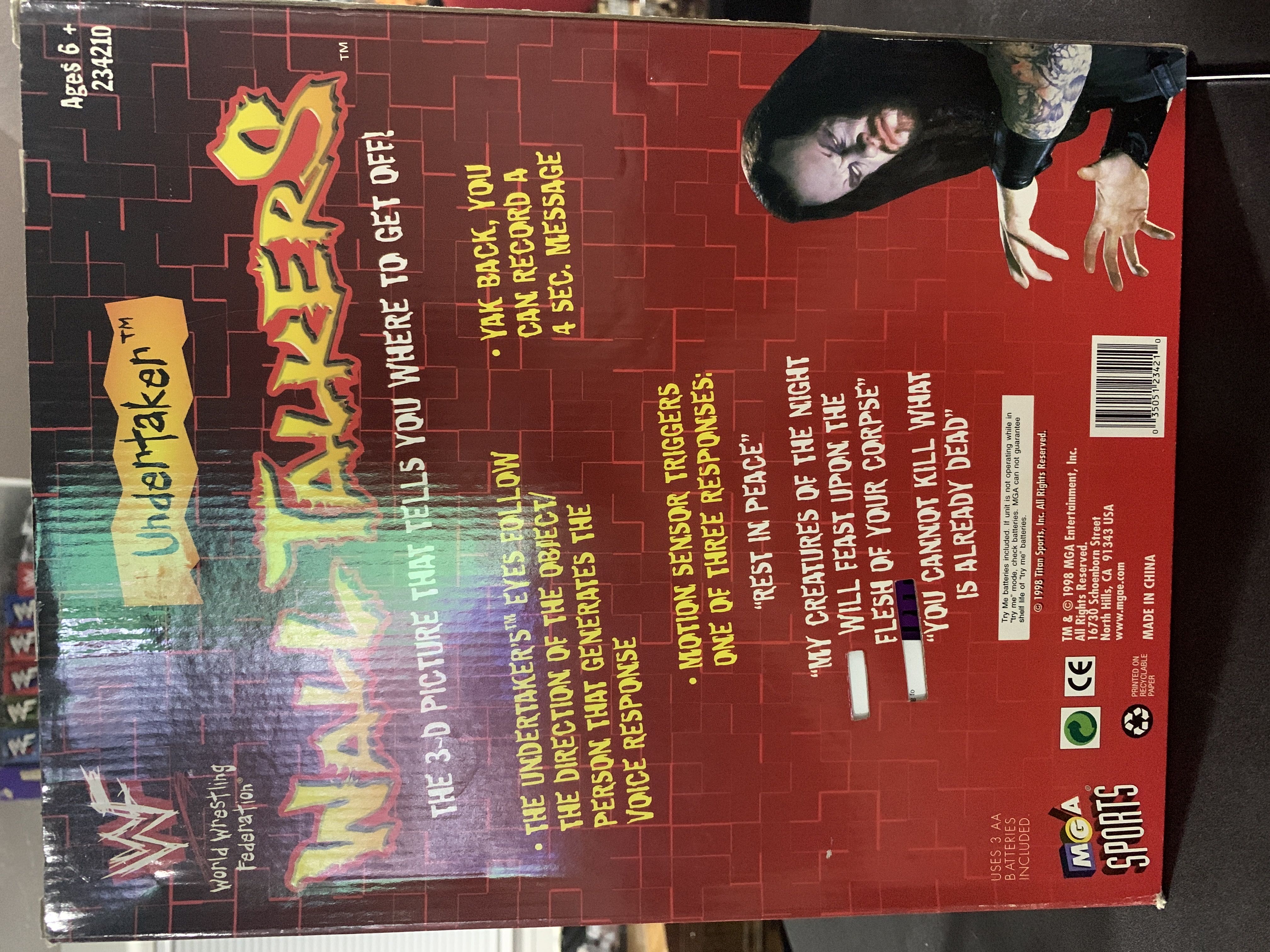 Undertaker - MGA Entertainment (WWF) action figure collectible [Barcode 035051234210] - Main Image 2