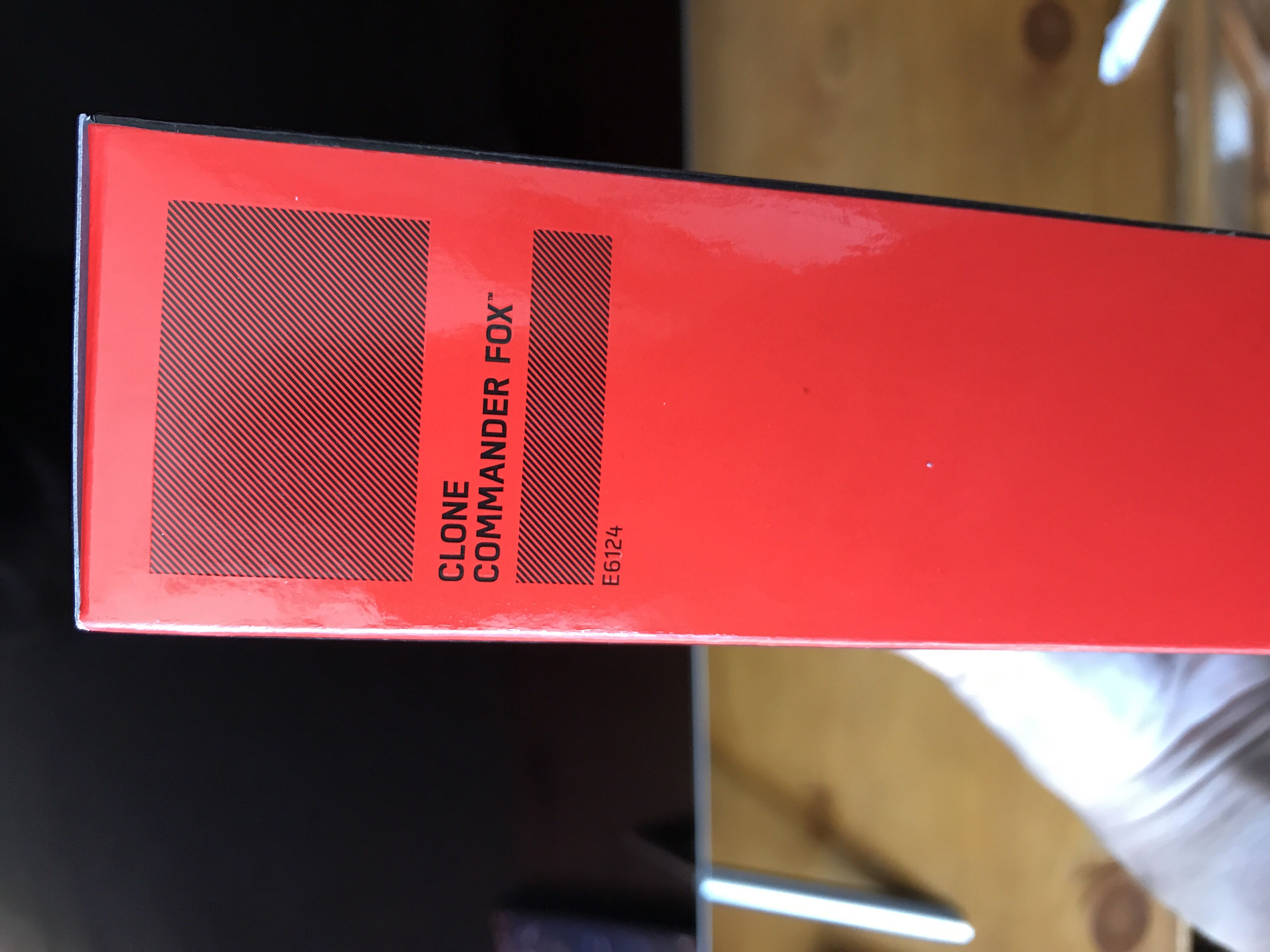 Clone Commander Fox - Hasbro (Star Wars Black Series) (Star Wars - Black Series) action figure collectible [Barcode 630509859221] - Main Image 2