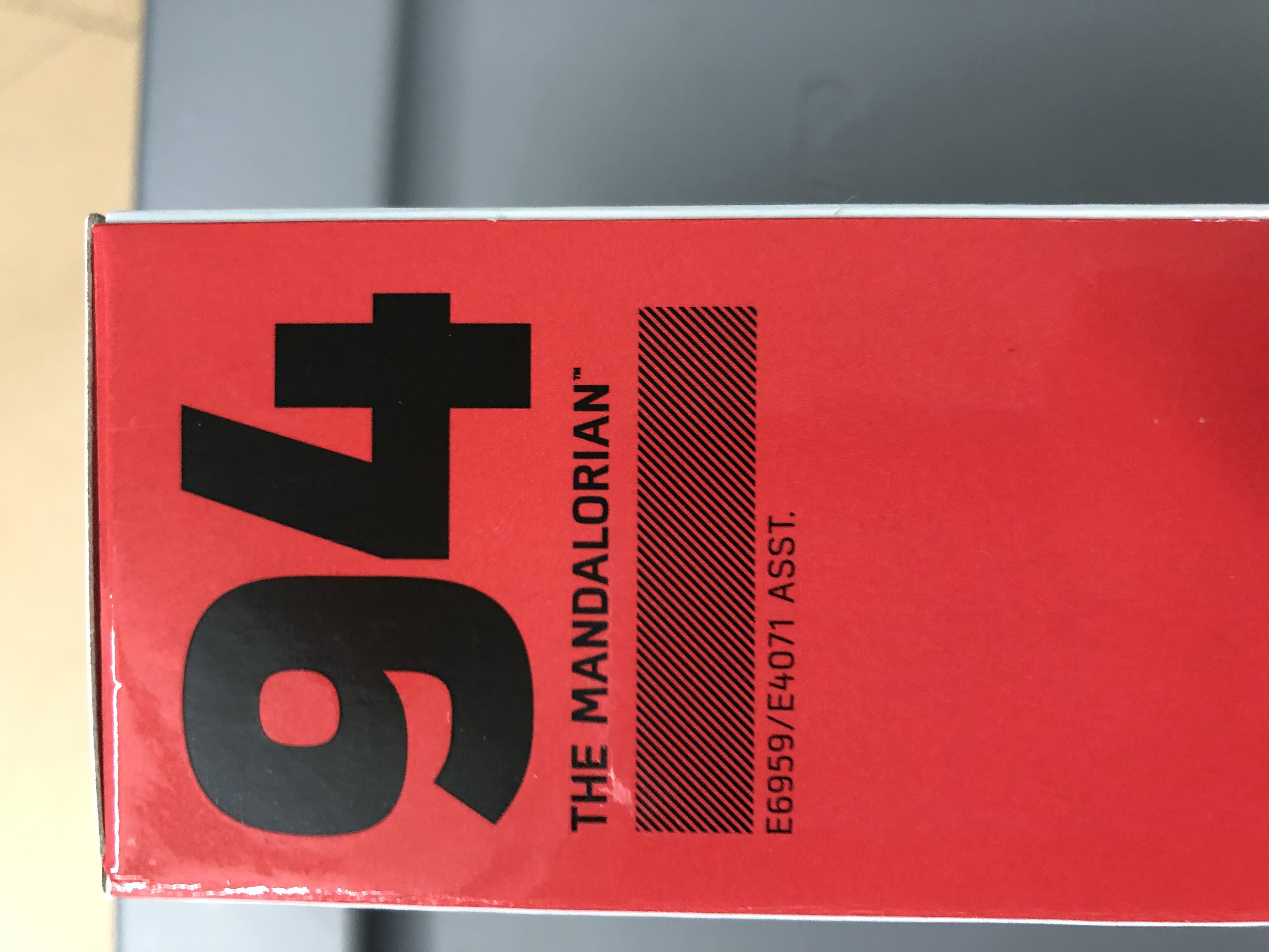 The Mandalorian - Disney / Hasbro action figure collectible - Main Image 2