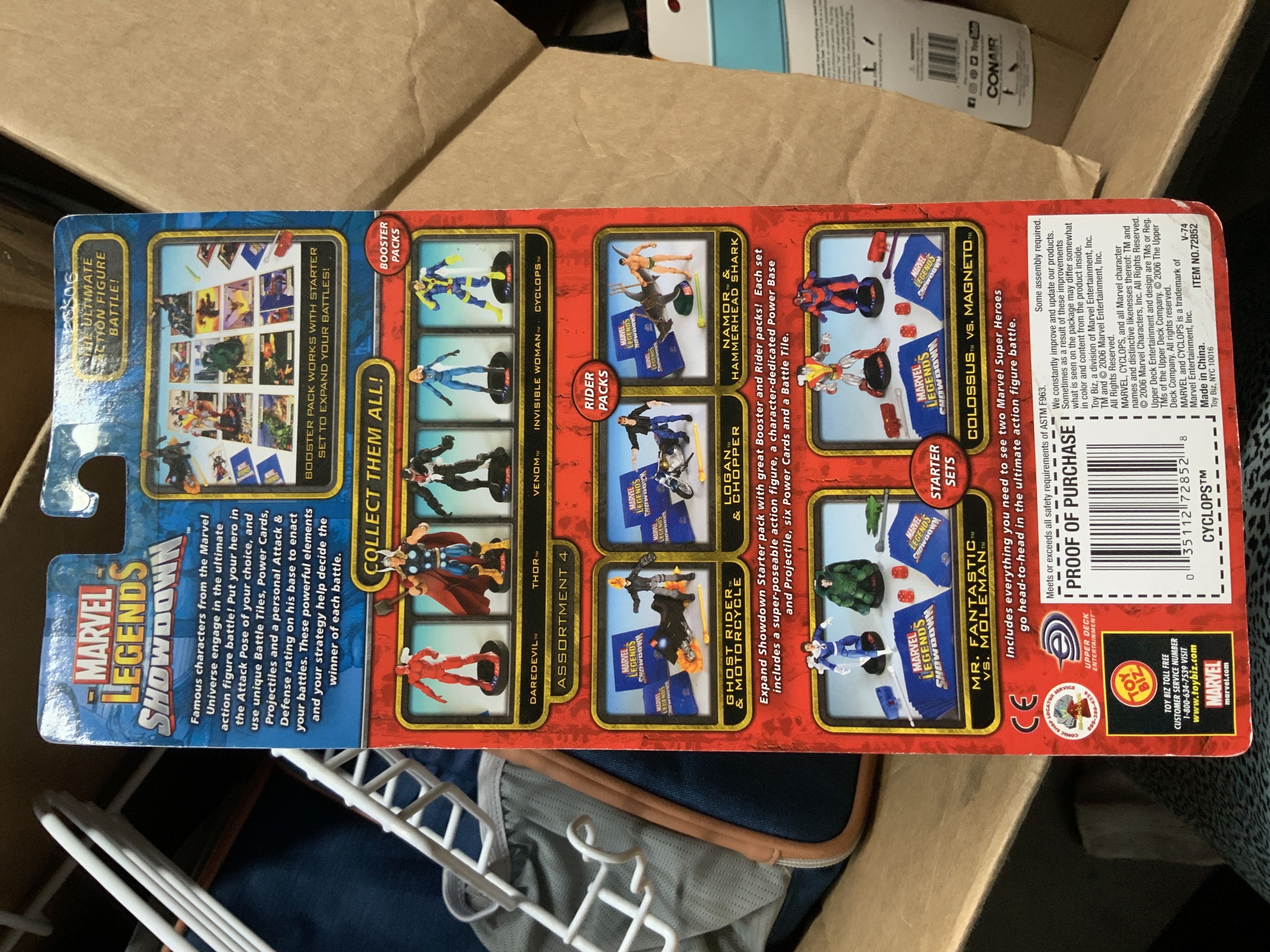 Cyclops Legends Showdown - Toy Biz (Legends Series) action figure collectible [Barcode 035112728528] - Main Image 2