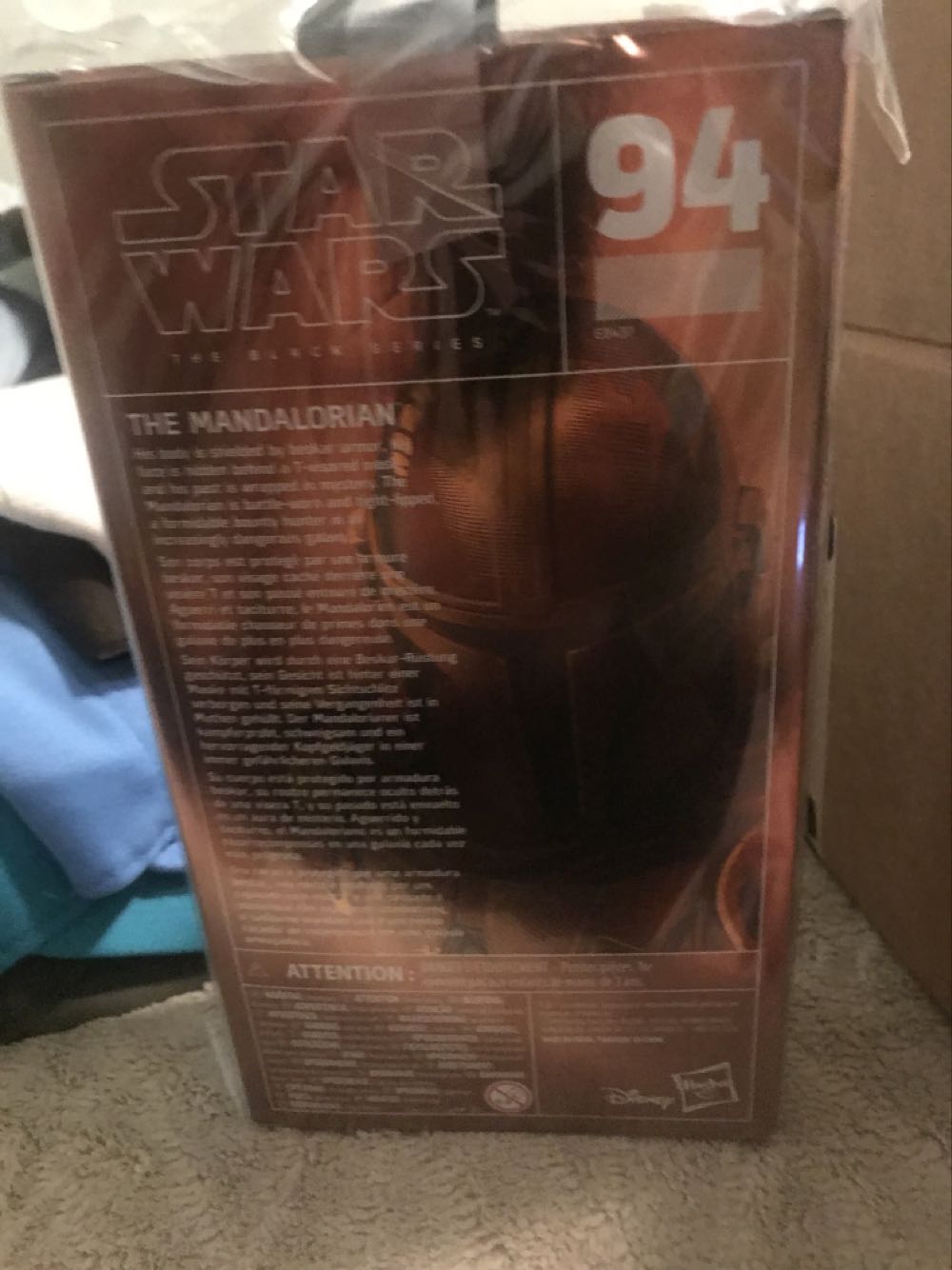 The-Mandalorian (carbonized graphite edition) - Hasbro (Star Wars The Black Series) action figure collectible [Barcode 630509881581] - Main Image 3