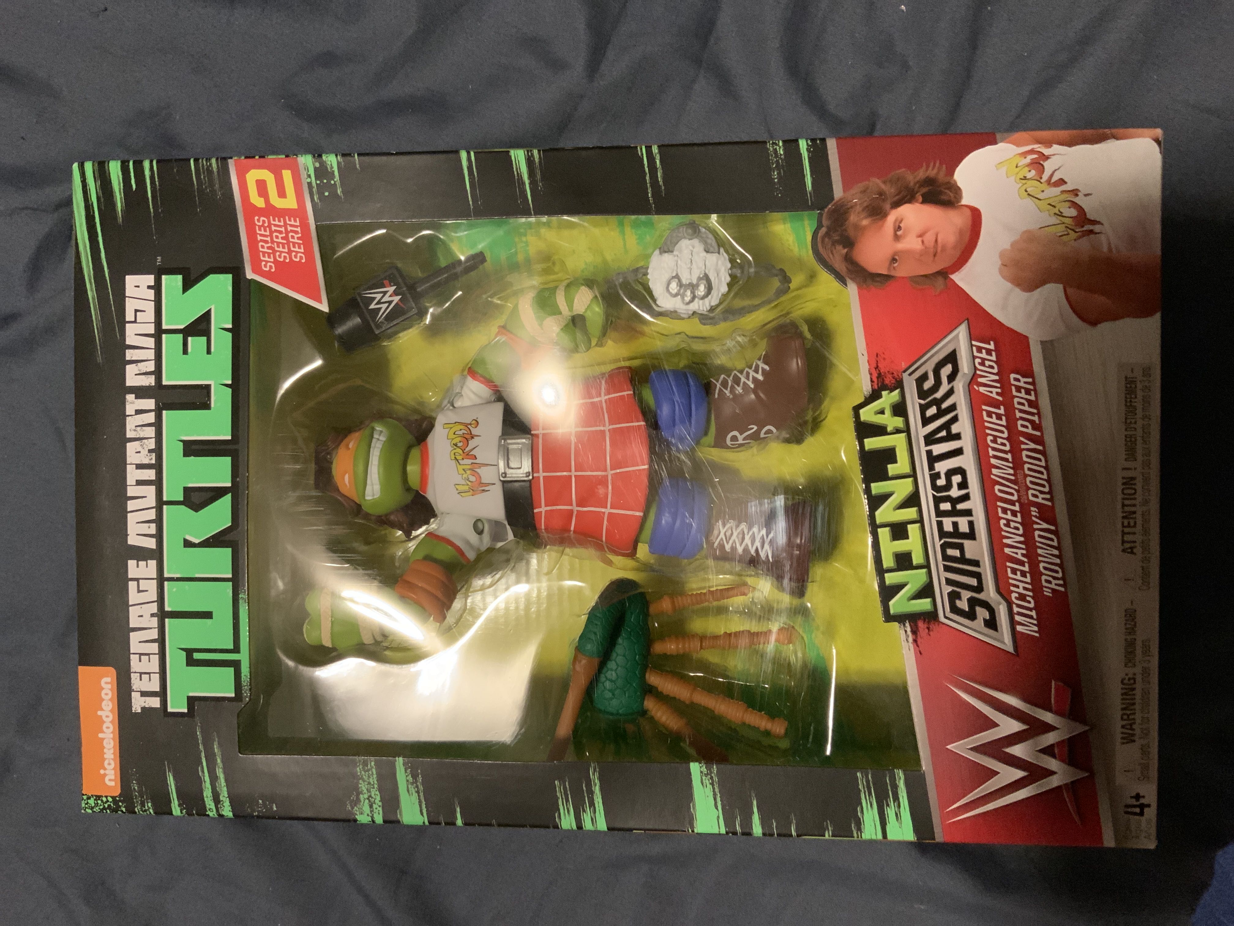 Ninja Superstars: Michael Angelo - Roddy Piper - Nickelodeon (Teenage Mutant Ninja Turtles) action figure collectible [Barcode 778988156773] - Main Image 1