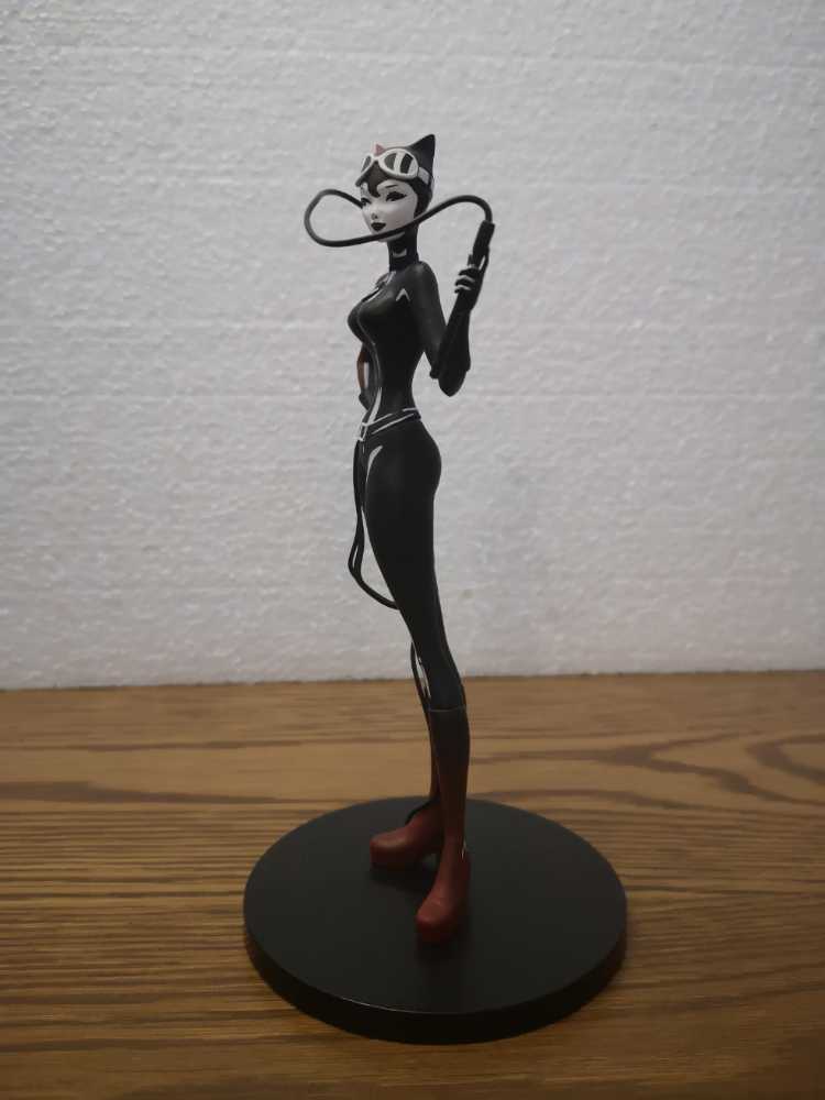 Catwoman - DC Collectiblies (Sho Murase) action figure collectible [Barcode 761941350530] - Main Image 2