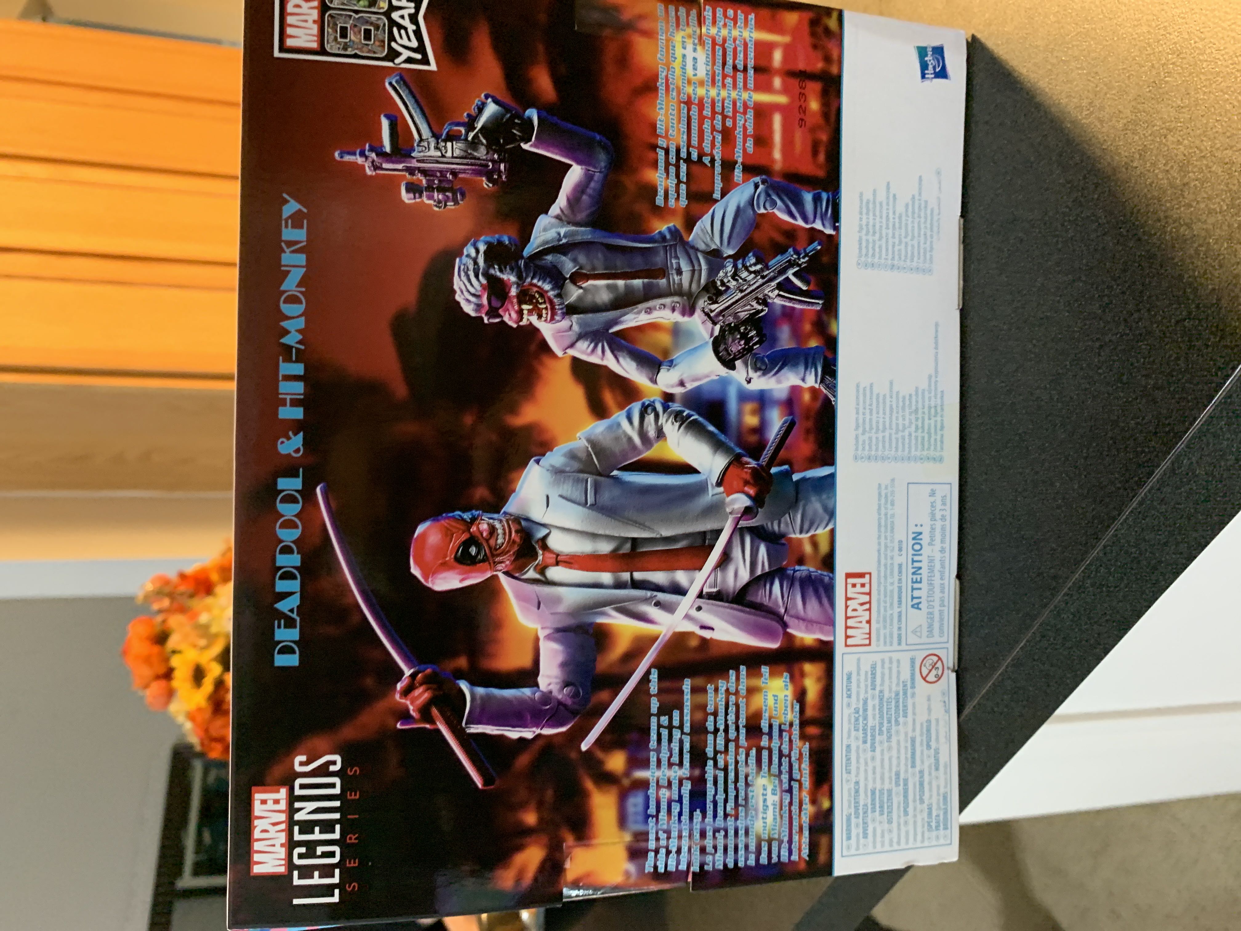 Deadpool & Hit-Monkey - Hasbro (Marvel Legends) action figure collectible [Barcode 5010993657780] - Main Image 2