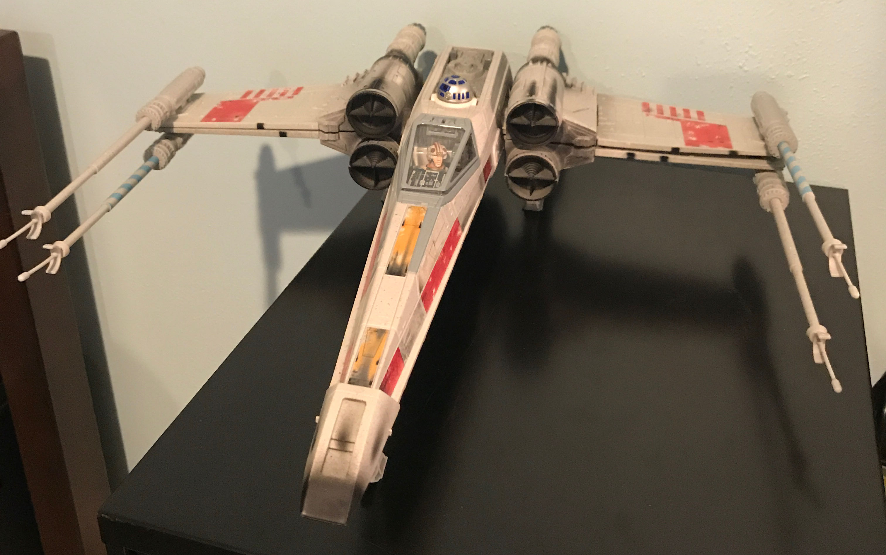 Luke Skywalker’s Red Five X-Wing Fighter - Kenner (Star Wars Power Of The Force (Green Card)) action figure collectible [Barcode 076281697840] - Main Image 3