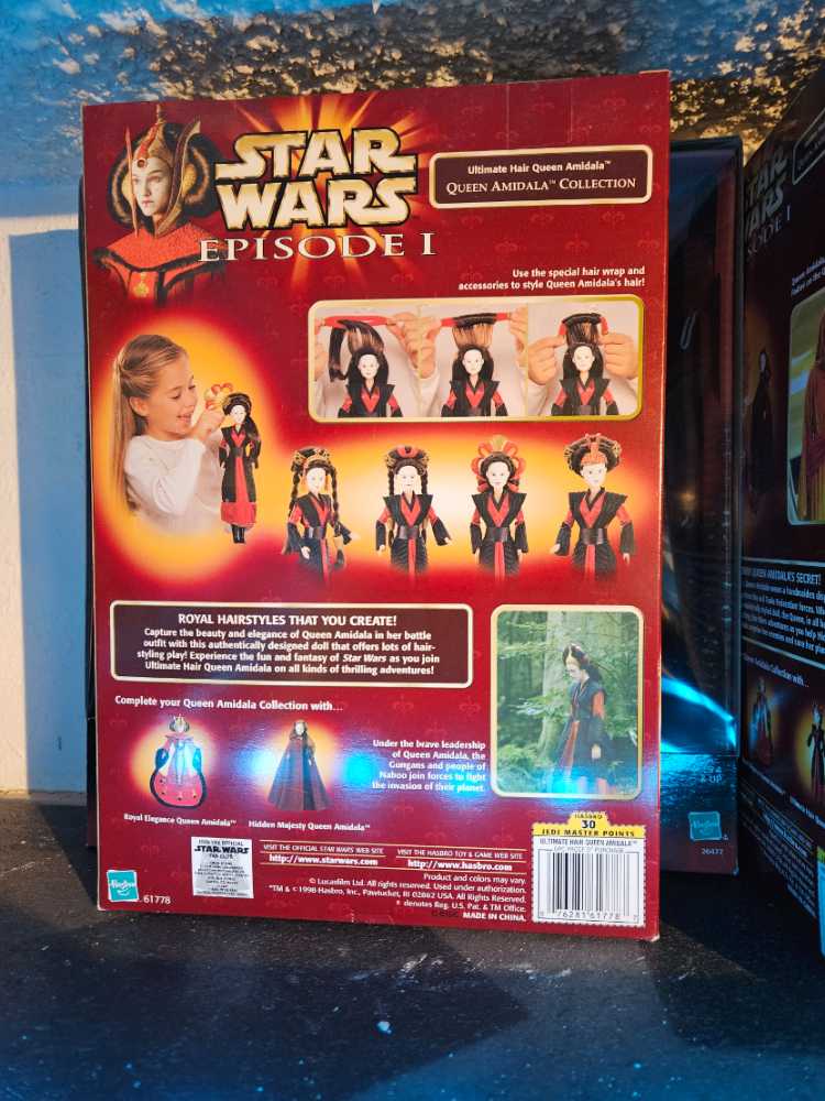 Queen Amidala - Hasbro (The Phantom Menace) action figure collectible [Barcode 076281617787] - Main Image 3