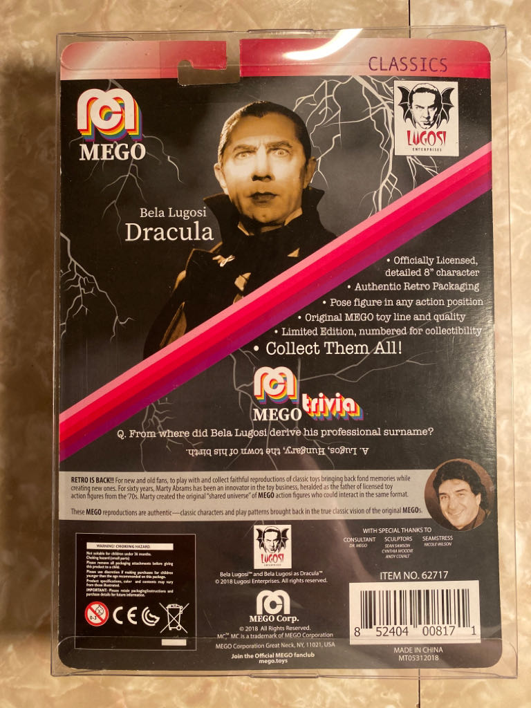 Mego: Bela Lugosi Dracula (Grey Cape) - Mego Corp (Universal Monsters) action figure collectible [Barcode 852404008171] - Main Image 2