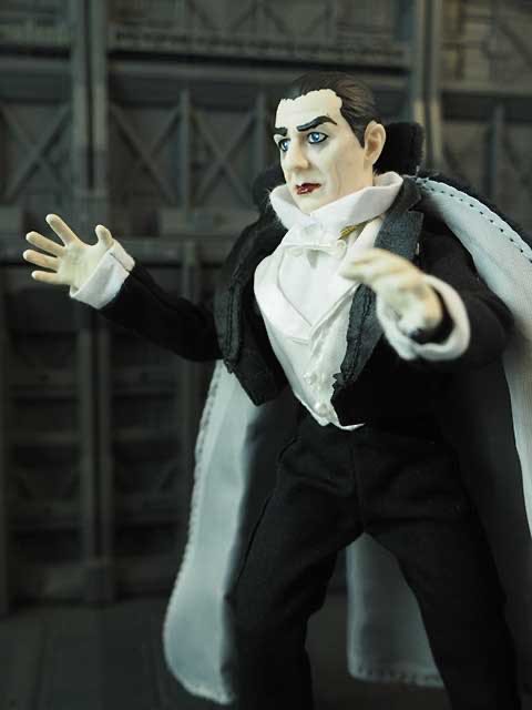 Mego: Bela Lugosi Dracula (Grey Cape) - Mego Corp (Universal Monsters) action figure collectible [Barcode 852404008171] - Main Image 4