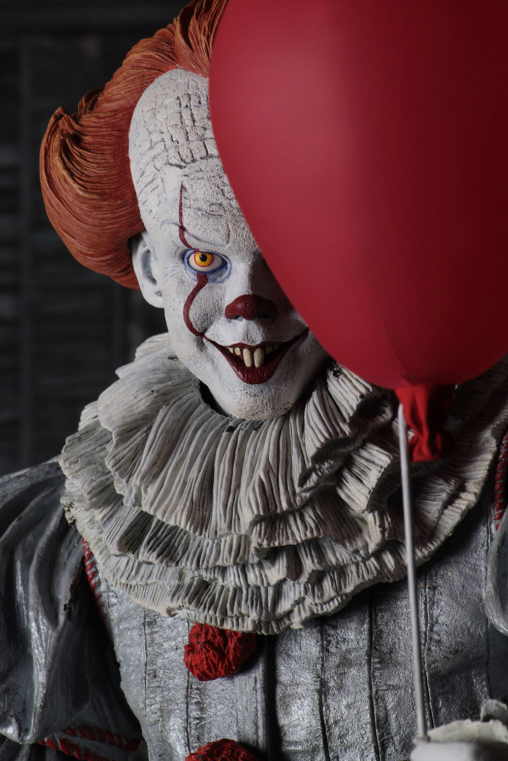 It (2017) Pennywise 18” - Neca (Steven King’s IT) action figure collectible [Barcode 634482454596] - Main Image 2