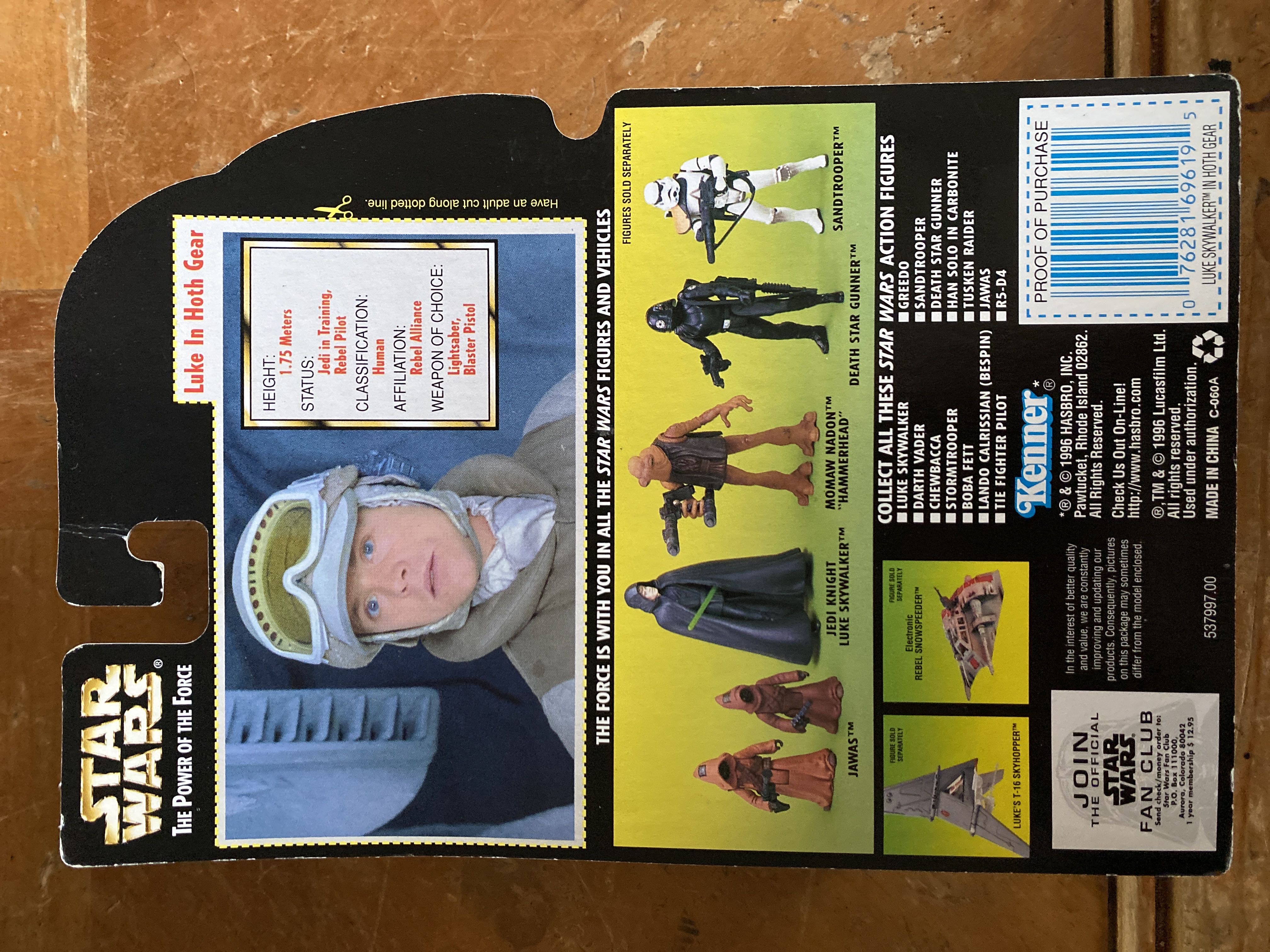 Luke Skywalker in Hoth Gear w/ Blaster Pistol & Lightsaber - Hasbro / Kenner (Luke Skywalker in Hoth Gear) action figure collectible [Barcode 076281696195] - Main Image 2