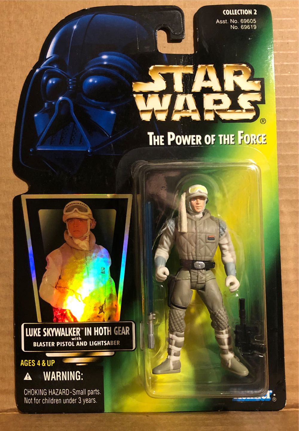 Luke Skywalker in Hoth Gear w/ Blaster Pistol & Lightsaber - Hasbro / Kenner (Luke Skywalker in Hoth Gear) action figure collectible [Barcode 076281696195] - Main Image 3