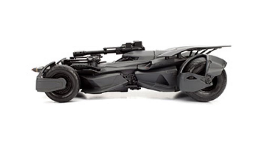 Jada 1:24 Justice League Batmobile & Batman Die-cast - JADA TOYS, Inc. (Justice League) action figure collectible [Barcode 801310992326] - Main Image 4