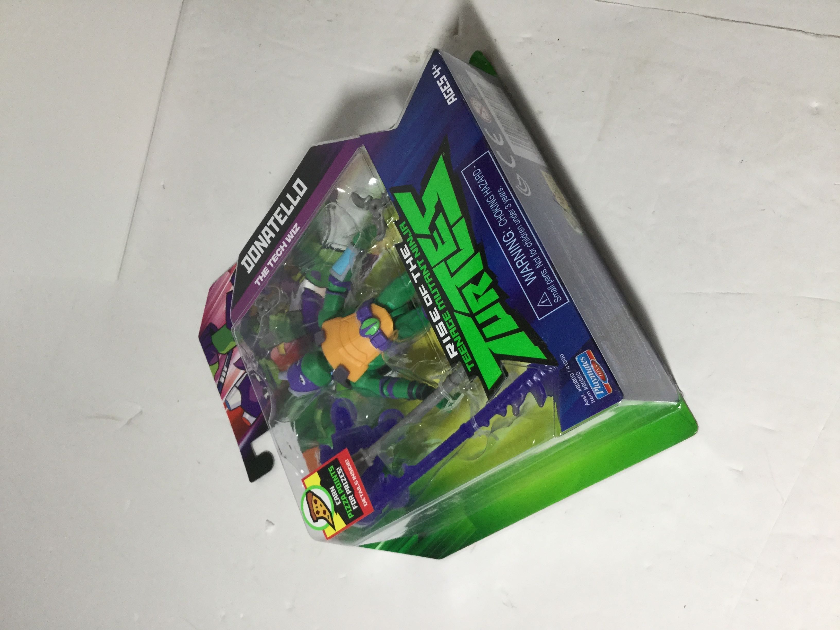 Rise of The Teenage Mutant Ninja Turtles Donatello  - Playmates (TMNT 2018 Line) action figure collectible [Barcode 043377808022] - Main Image 3