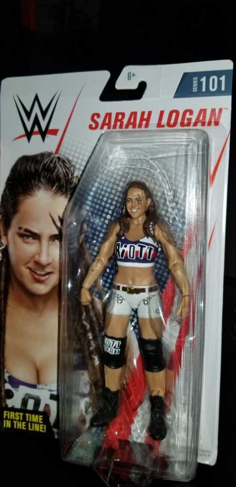 WWE Sarah Logan - Mattel (WWE Basic 101) action figure collectible [Barcode 887961724615] - Main Image 2