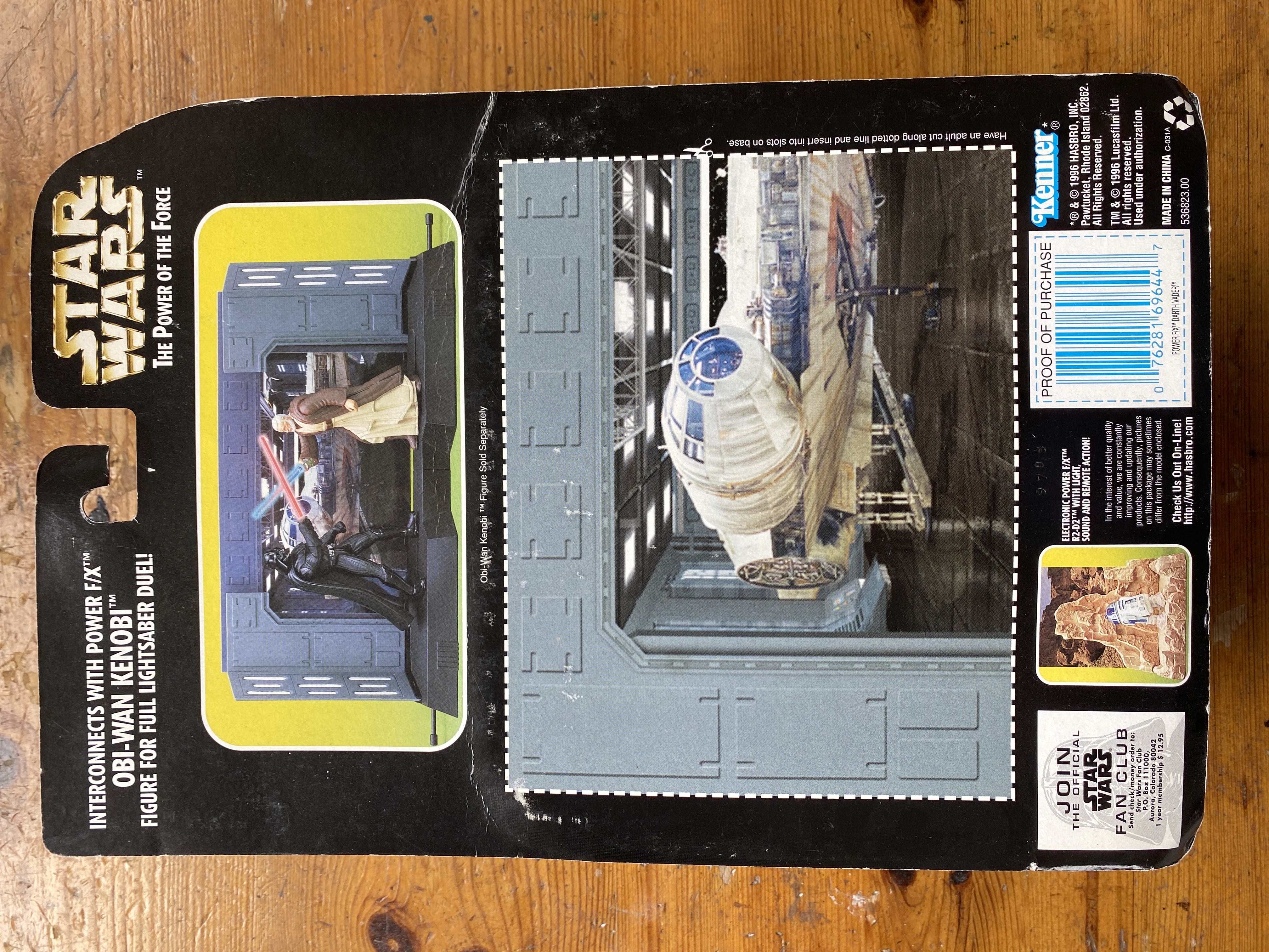 Darth Vader (FX) - Hasbo / Kenner (Star Wars - The Power Of The Force (Green)) action figure collectible [Barcode 076281696447] - Main Image 2