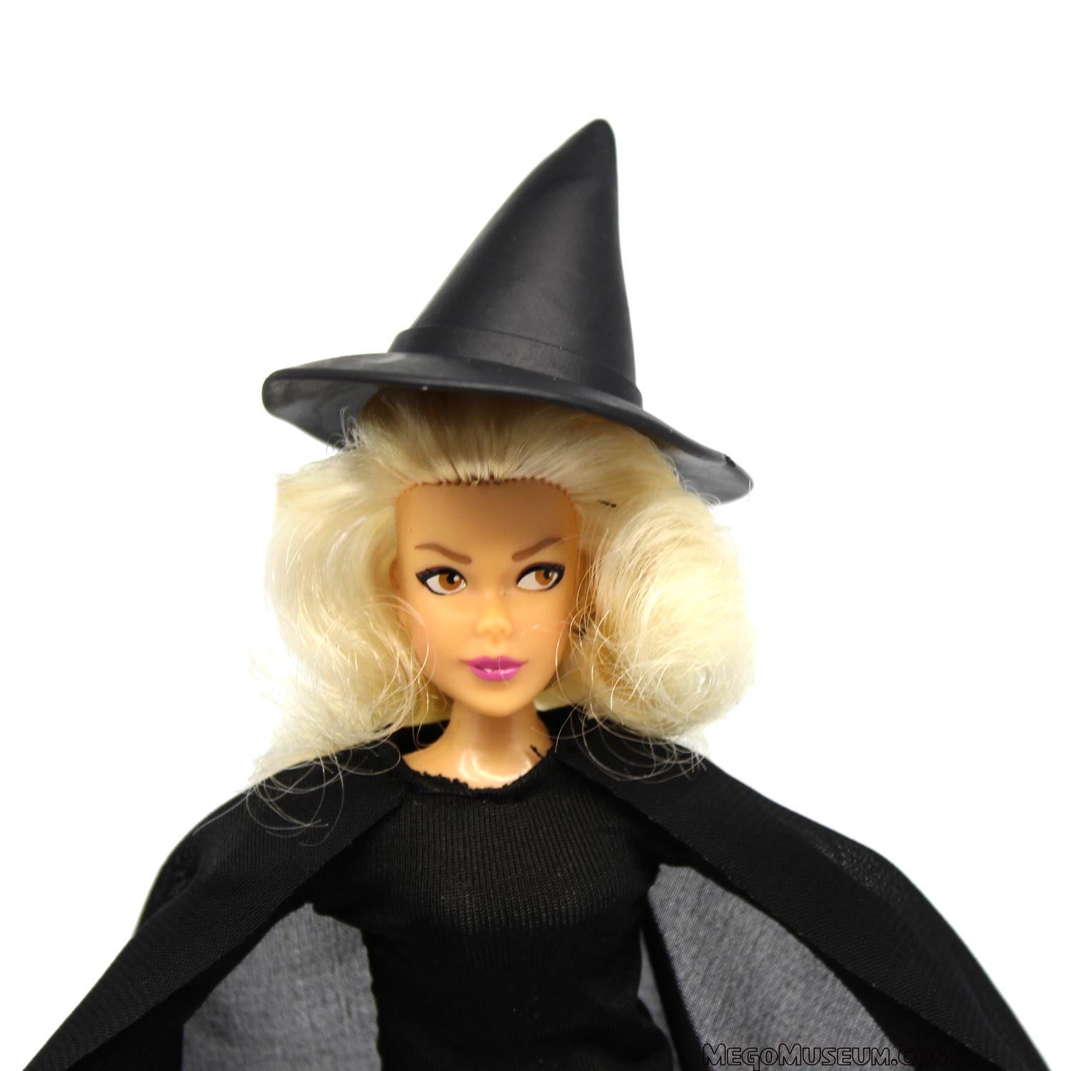 Bewitched Samantha - Mego (Bewitched) action figure collectible [Barcode 852404008386] - Main Image 3