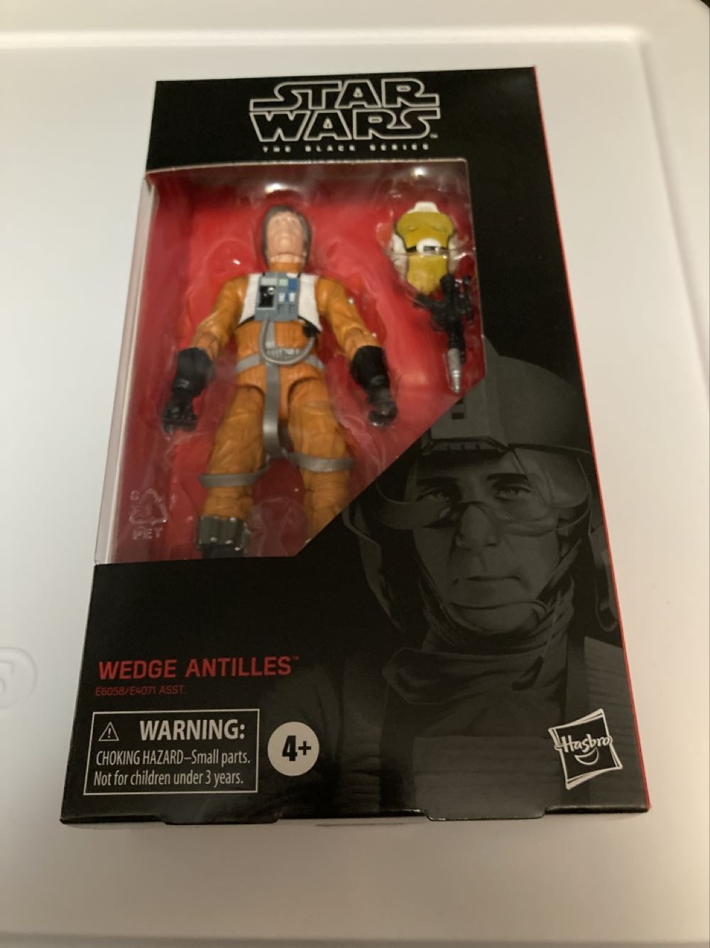 Wedge Antilles - Disney / Hasbro (Black Series 6” 2015- 2020: Assortment) action figure collectible [Barcode 630509876556] - Main Image 4