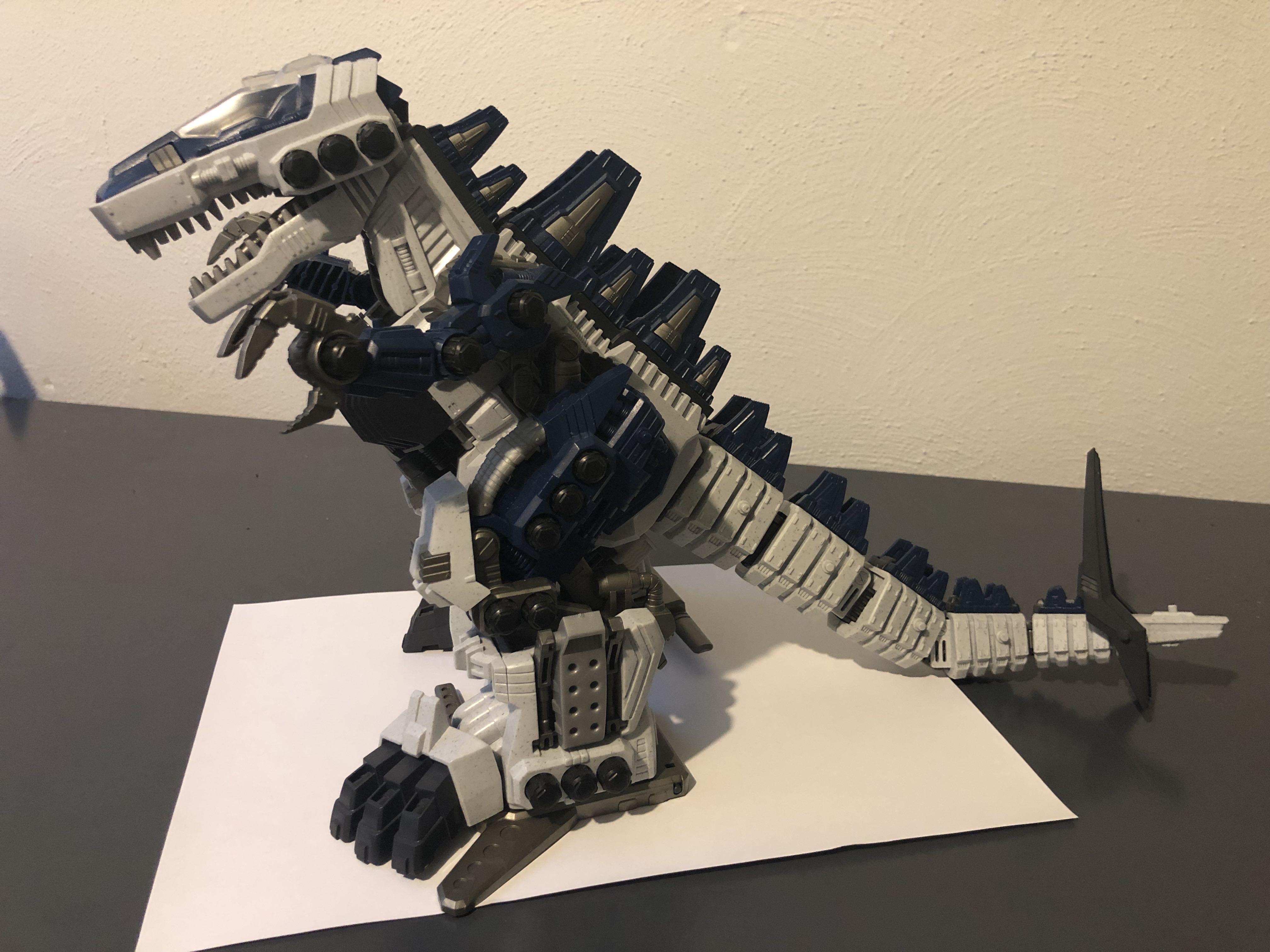 Zoids “Gojulas Giga” RZ-064 - Tomy (Helic Republic) action figure collectible - Main Image 2
