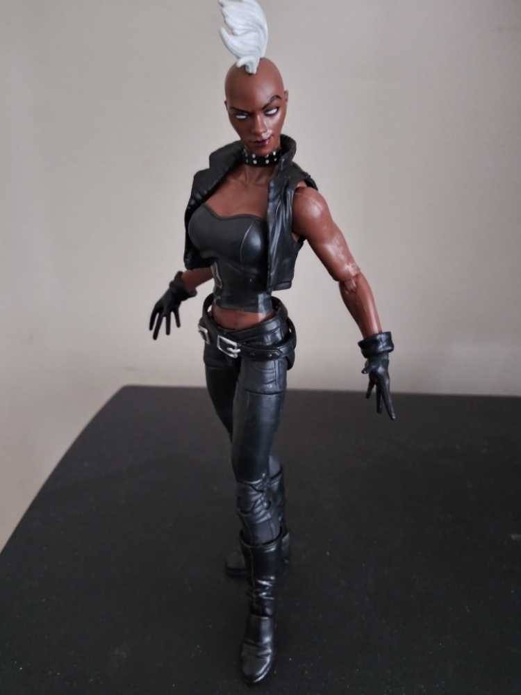 Storm - Hasbro (Marvel Legends) action figure collectible - Main Image 2