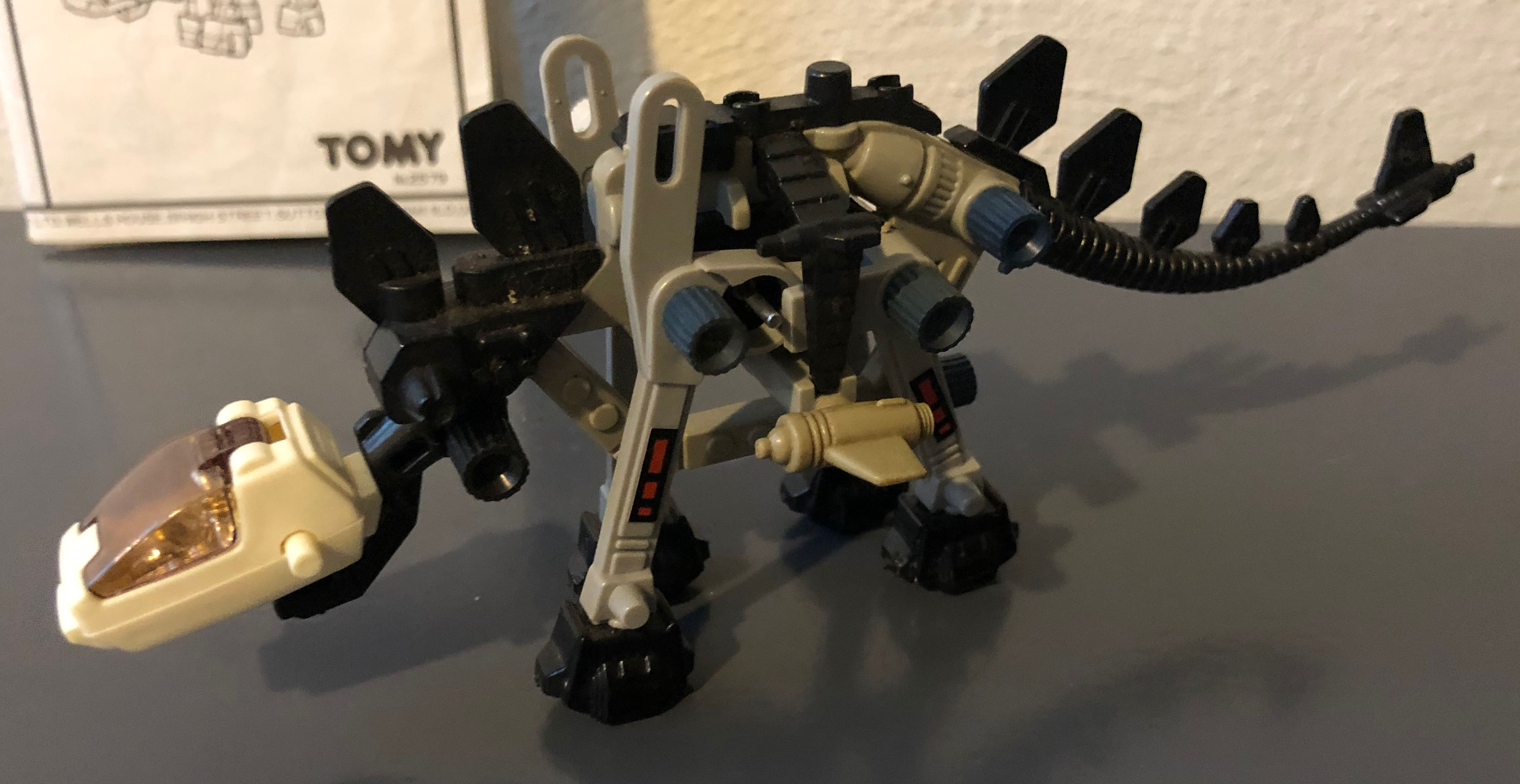 Zoids “Stegazoid” RMZ-06 - Tomy (Helic Republic) action figure collectible - Main Image 2