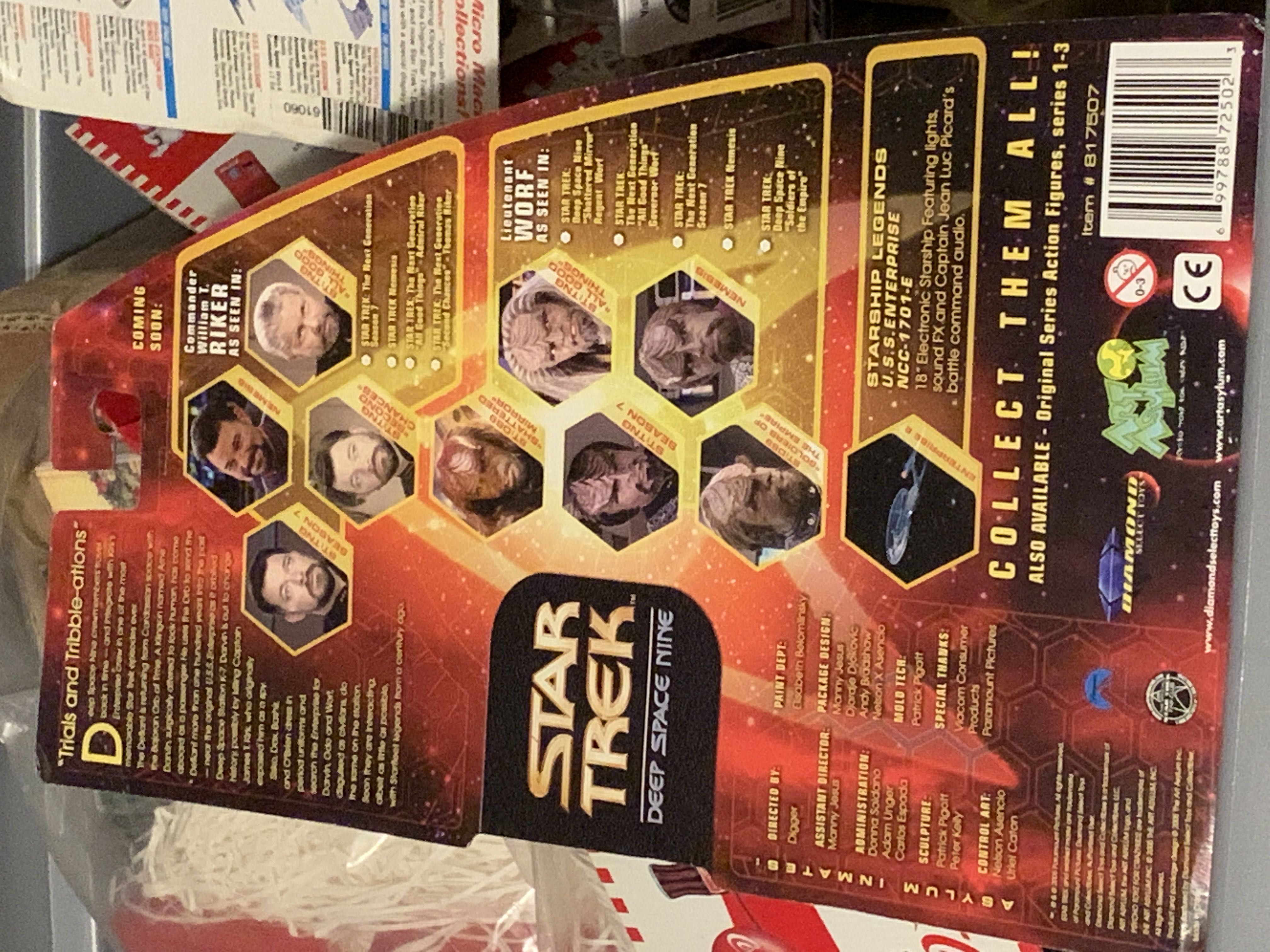 Dr. Julian Bashir - Art Asylum (Star Trek - Deep Space Nine) action figure collectible [Barcode 699788725023] - Main Image 2