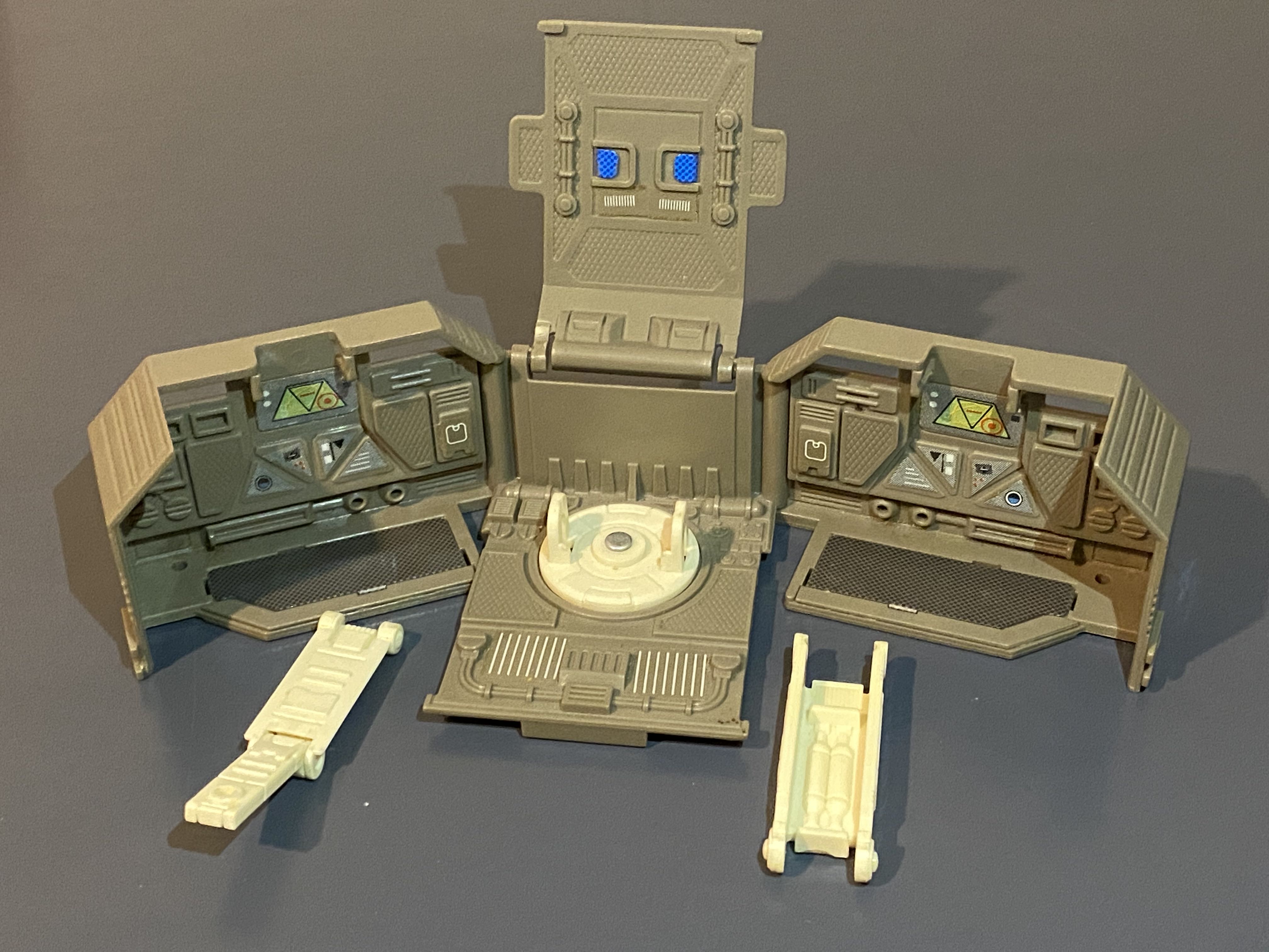 Starcom Laser Artillery - Coleco (StarCom) action figure collectible - Main Image 2