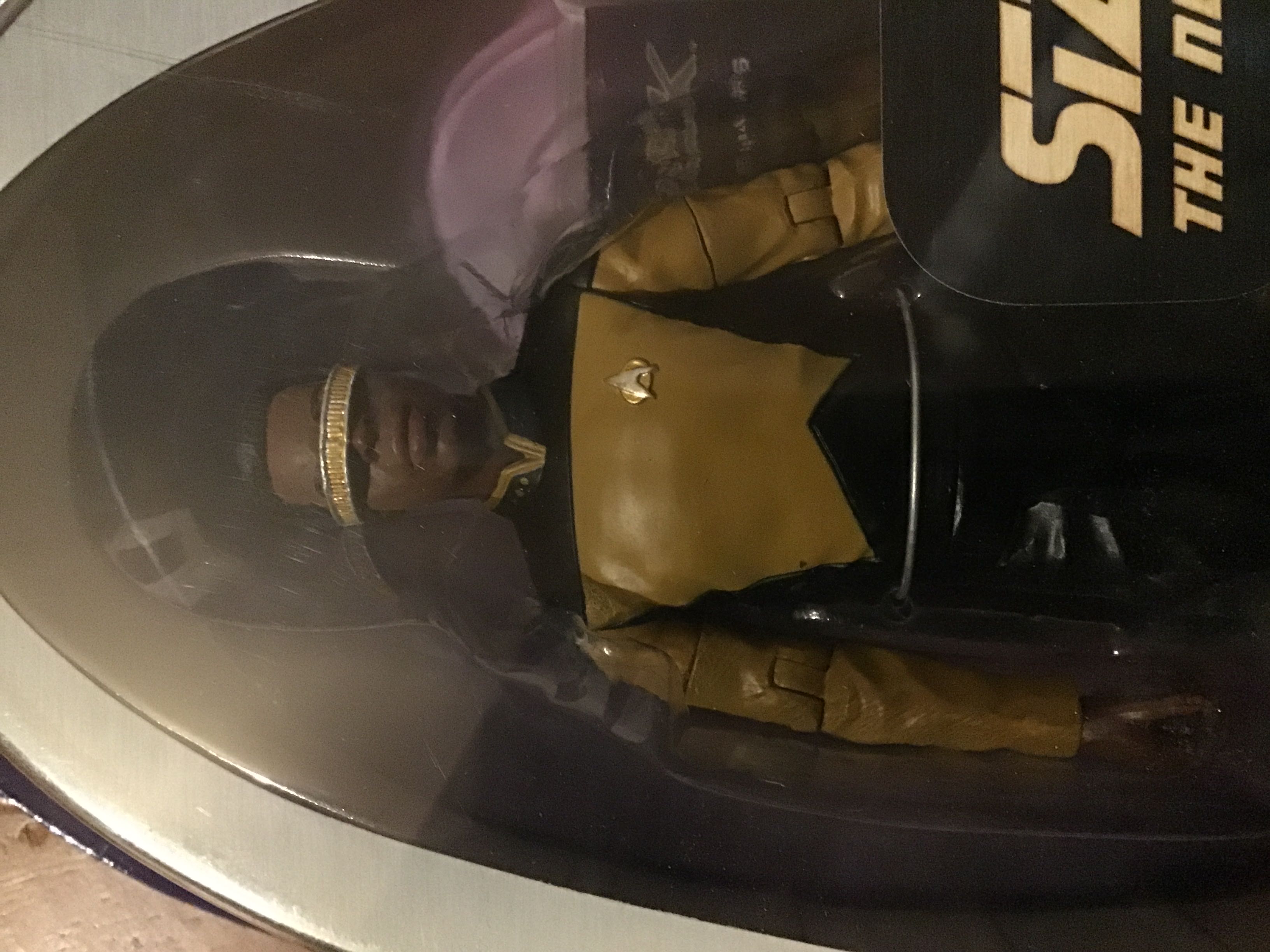 Lieutenant Commander Geordi La Forge - Diamond Select (Star Trek) (Star Trek DST) action figure collectible [Barcode 699788175422] - Main Image 3