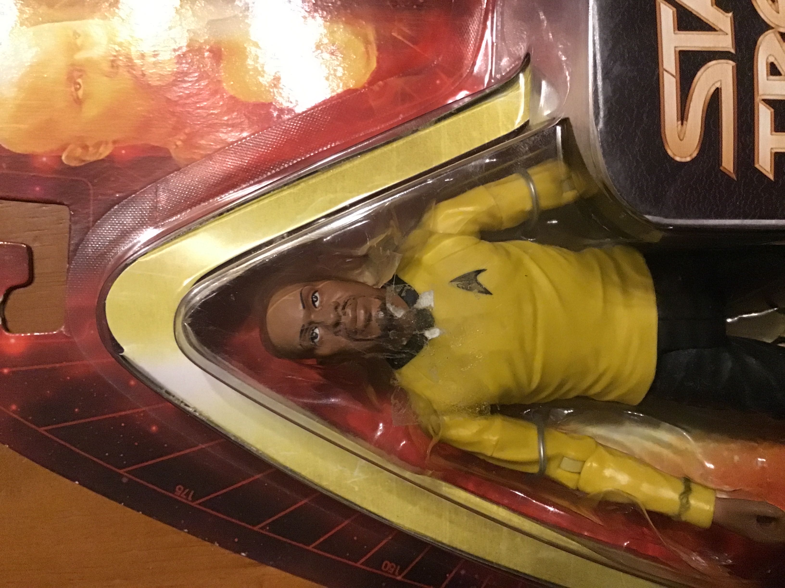 Captain Benjamin Sisko - Art Asylum (Star Trek) action figure collectible [Barcode 699788725009] - Main Image 2