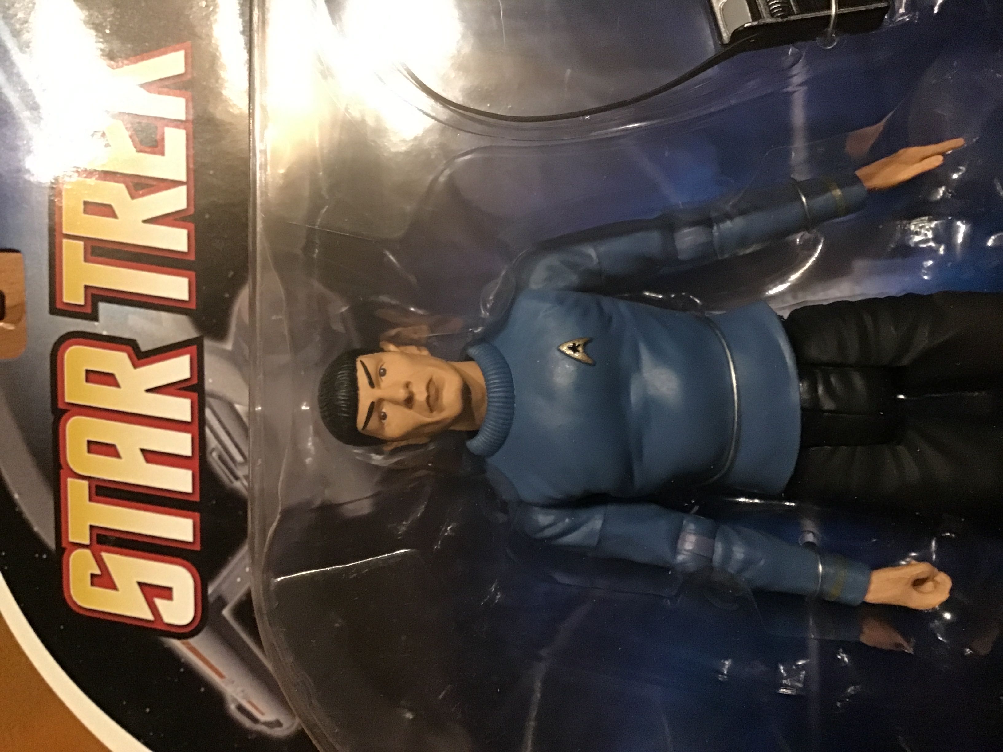 Spock - Diamond Select (Star Trek) (Star Trek - The Original Series) action figure collectible [Barcode 699788000137] - Main Image 2