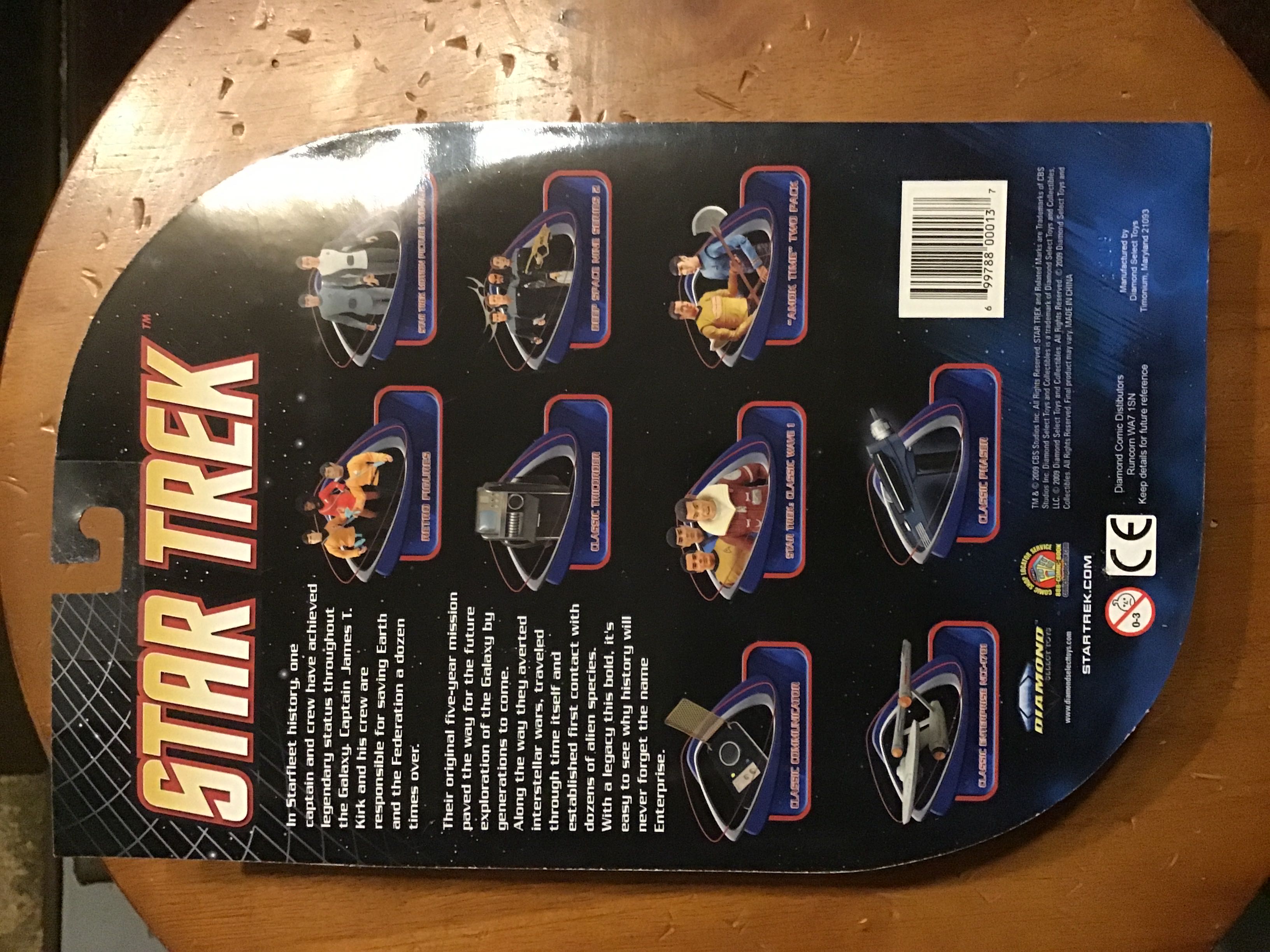 Spock - Diamond Select (Star Trek) (Star Trek - The Original Series) action figure collectible [Barcode 699788000137] - Main Image 3