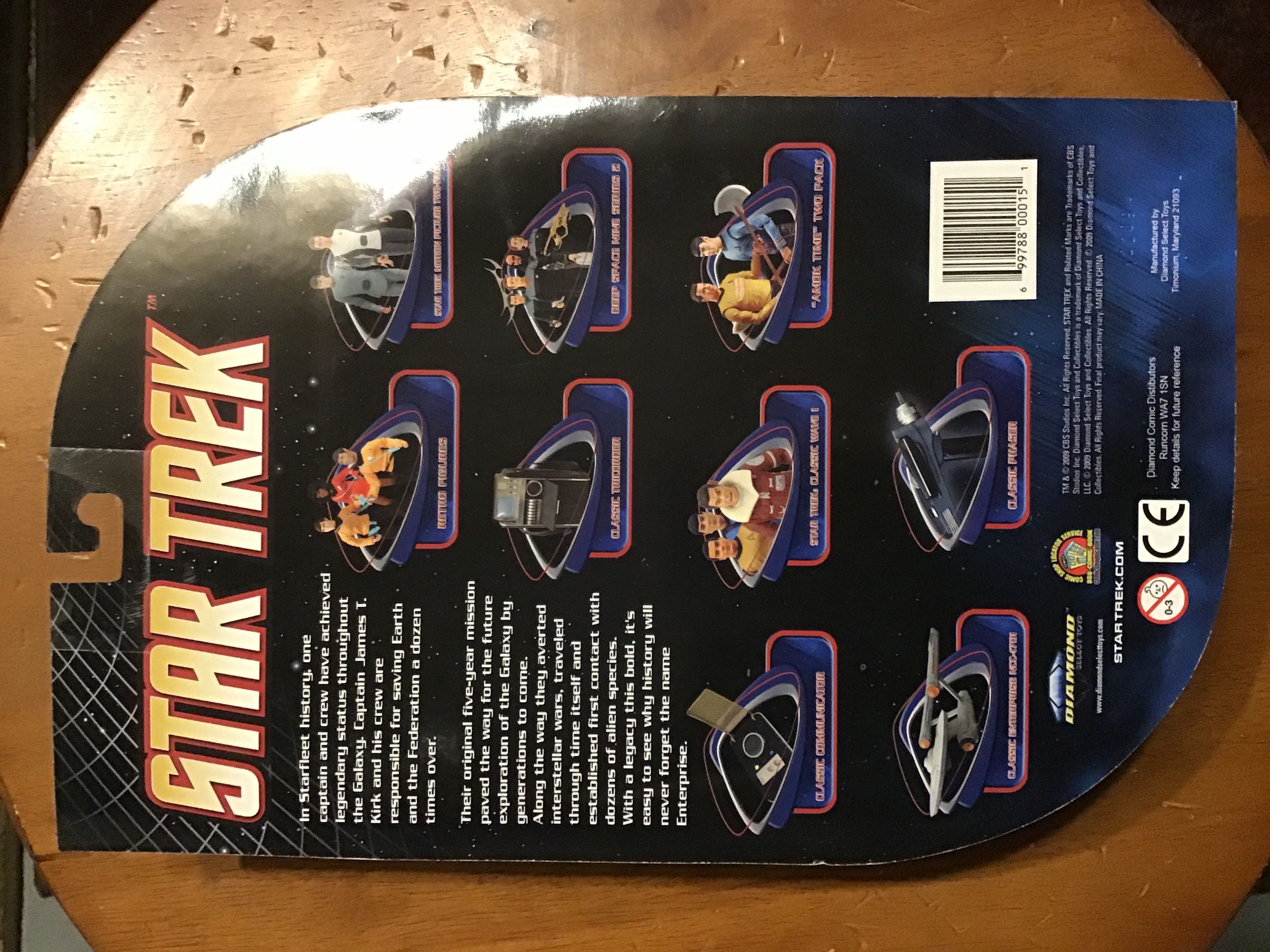 Captain James T. Kirk (Dress Uniform) - Star Trek TOS - Diamond Select (Star Trek) (Star Trek - The Original Series) action figure collectible [Barcode 699788000151] - Main Image 3