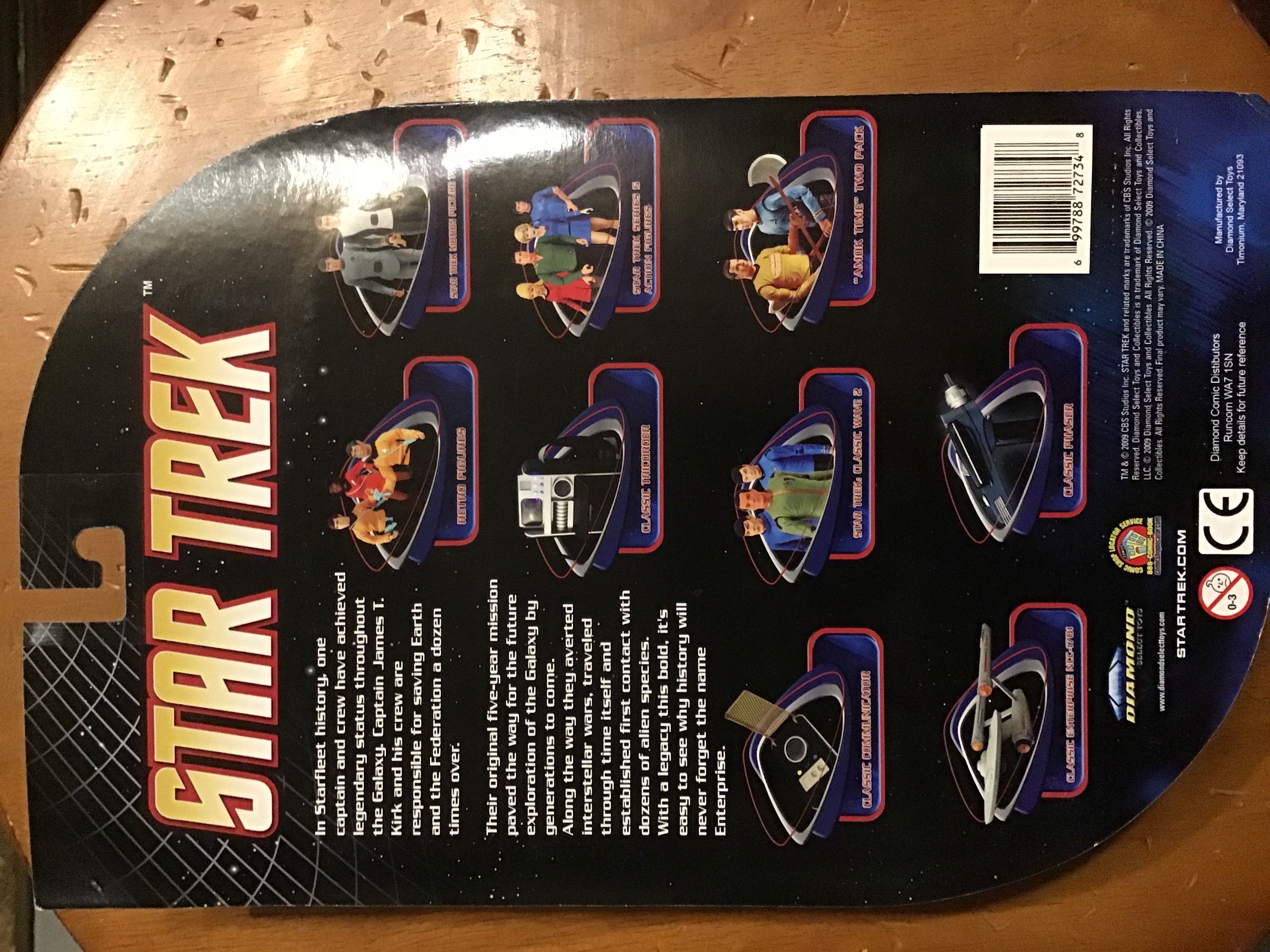 Captain Kirk - Diamond Select (Star Trek) action figure collectible [Barcode 699788727348] - Main Image 3