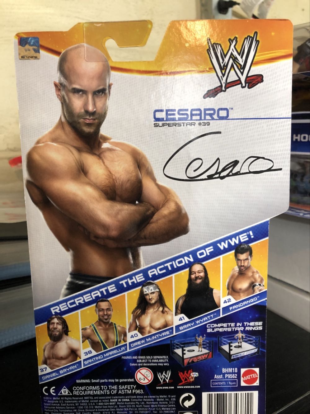 Cesaro - Mattel Wwe (Wrestling (WWE)) action figure collectible [Barcode 746775343811] - Main Image 2