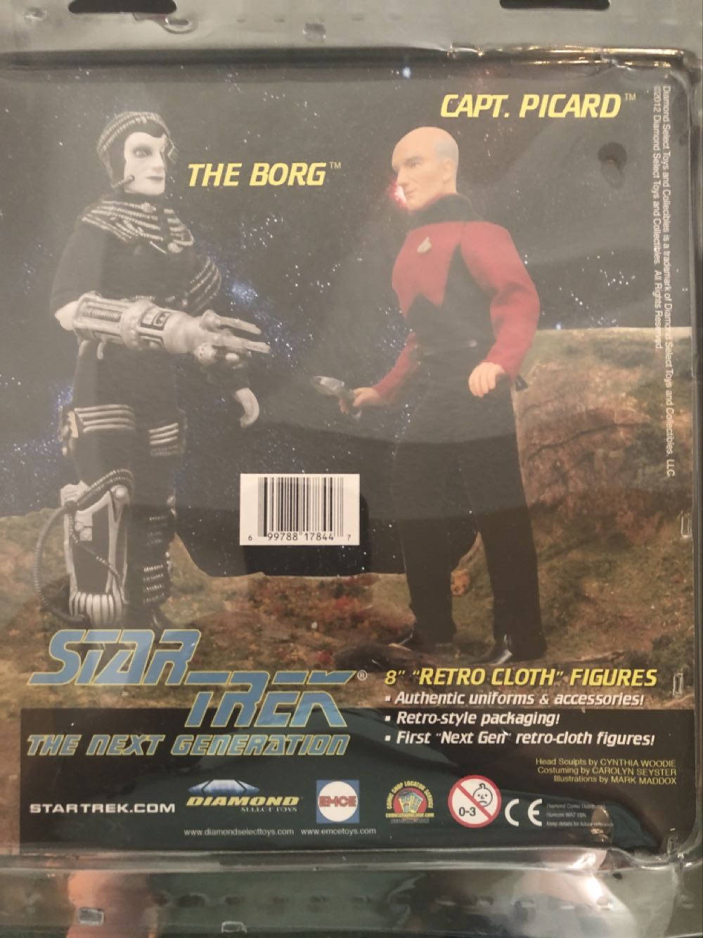 Captain Picard - Diamond Select (Star Trek) (Star Trek  - The Next Generation) action figure collectible [Barcode 699788178447] - Main Image 2