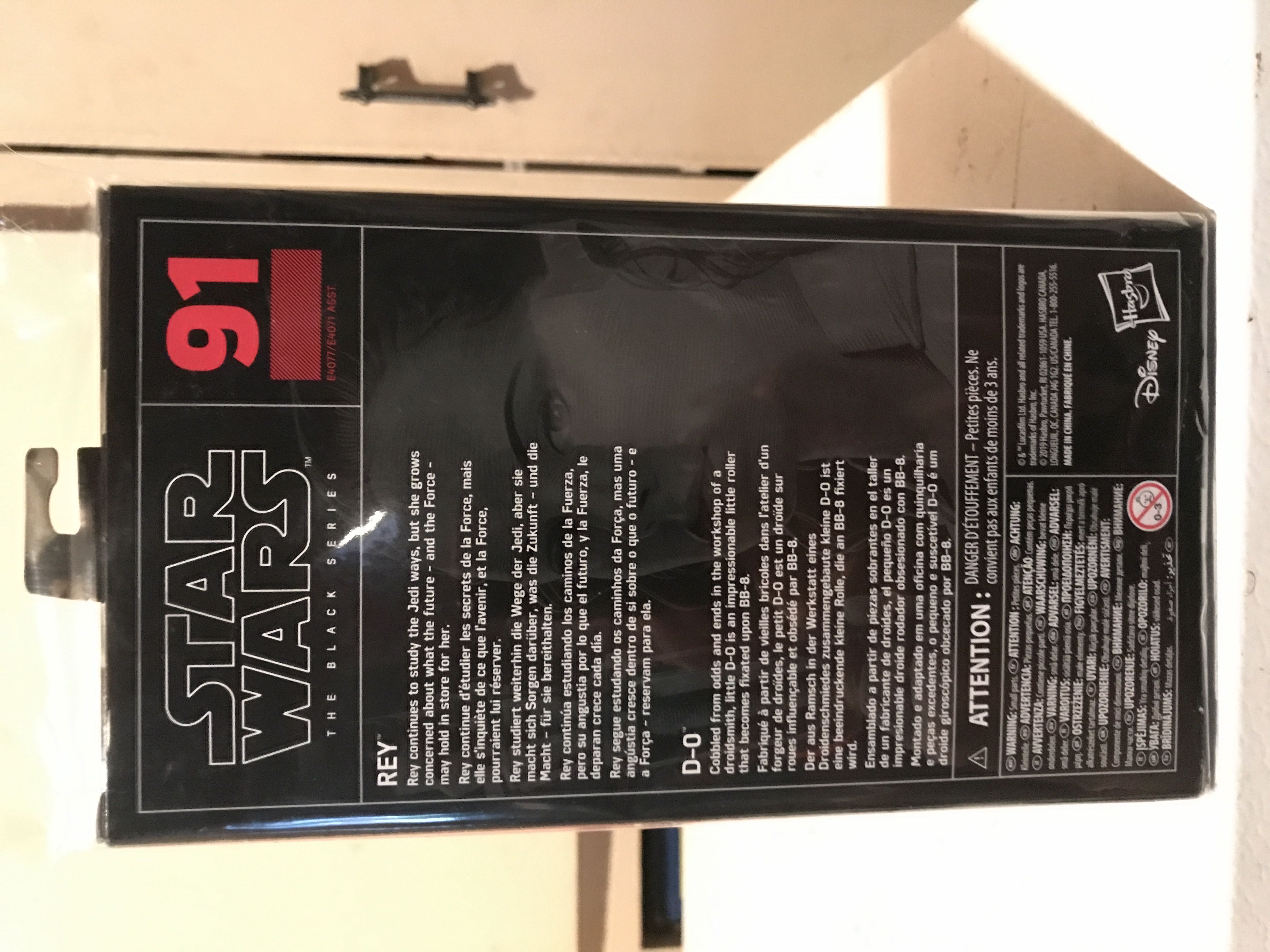 Rey & D-O - Hasbro (Star Wars The Black Series) action figure collectible [Barcode 630509867103] - Main Image 3