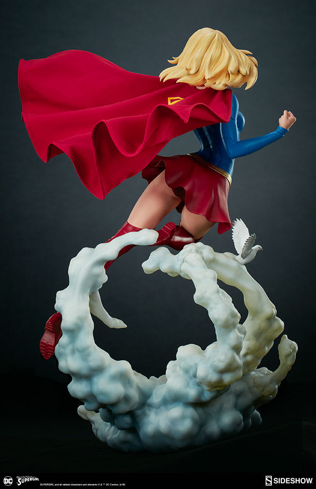 Supergirl Premium Format (EX) - Sideshow Collectibles (Sideshow 1/4 Scale Statues) action figure collectible - Main Image 4