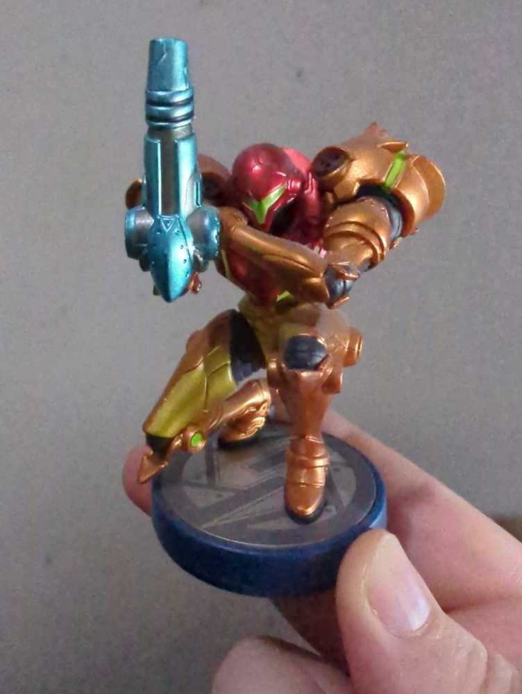 Samus Amiibo (Samus Returns) - Nintendo (Metroid) action figure collectible [Barcode 045496380564] - Main Image 1